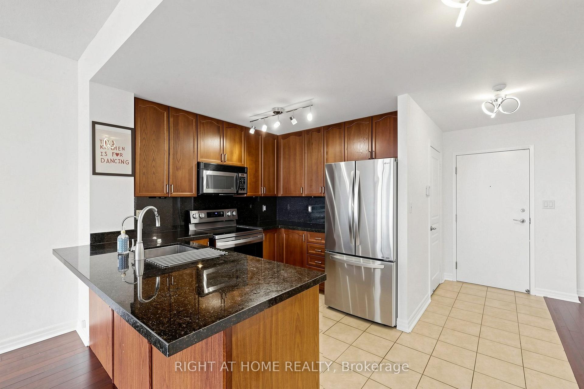 Photo 15 of Unit 408, 70 Port Street E, Mississauga, Port Credit — HOMEH