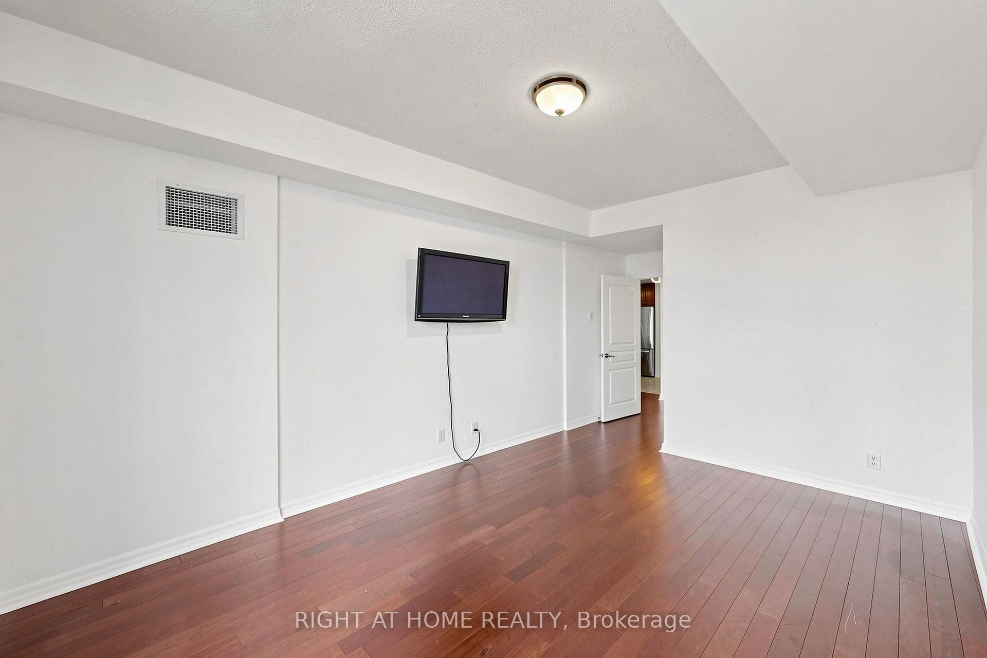 Photo 25 of Unit 408, 70 Port Street E, Mississauga, Port Credit — HOMEH