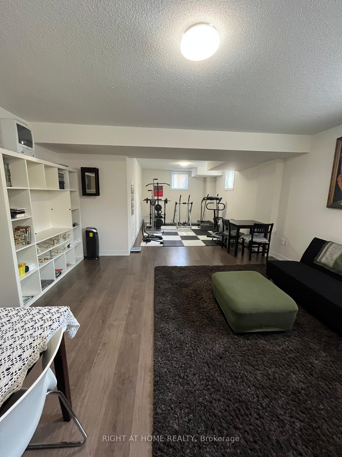 Photo 12 of 32 Middleton Drive, Wasaga Beach — HOMEH