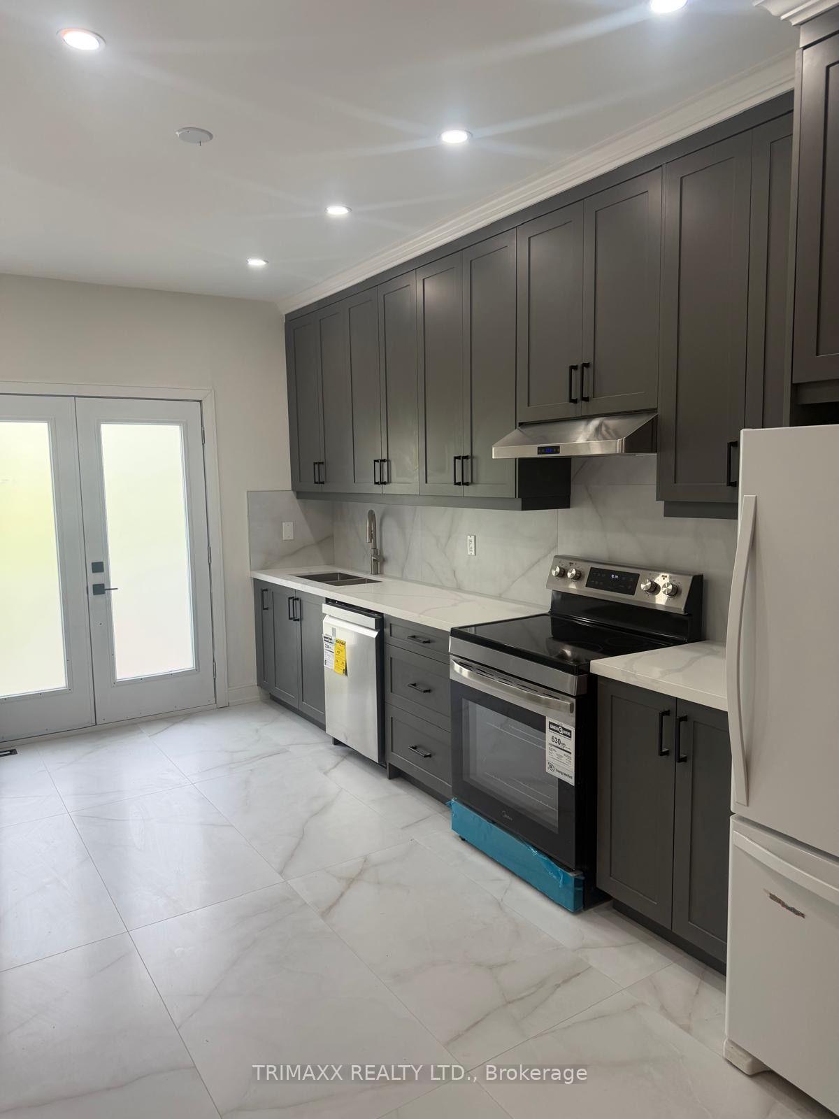 Photo 4 of Unit Upper Unit, 8 Ed Quigg Way, Vaughan, Sonoma Heights — HOMEH