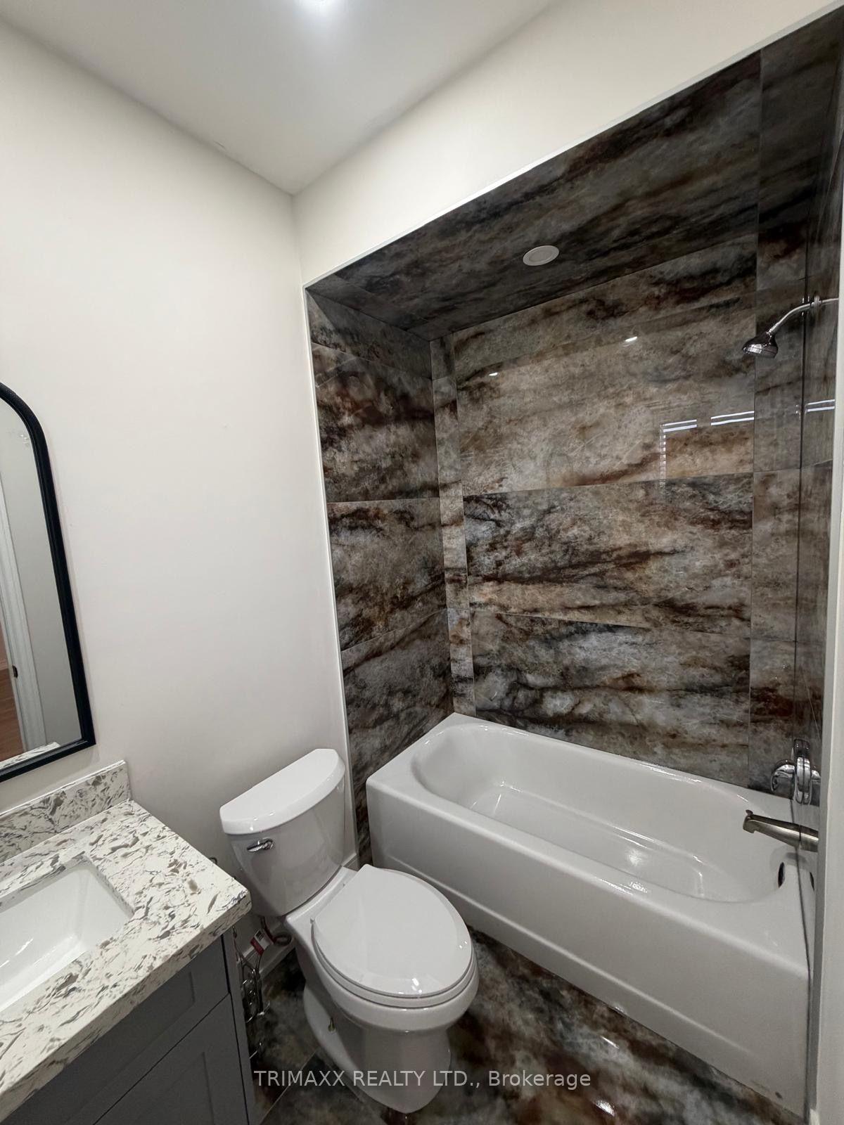 Photo 12 of Unit Upper Unit, 8 Ed Quigg Way, Vaughan, Sonoma Heights — HOMEH