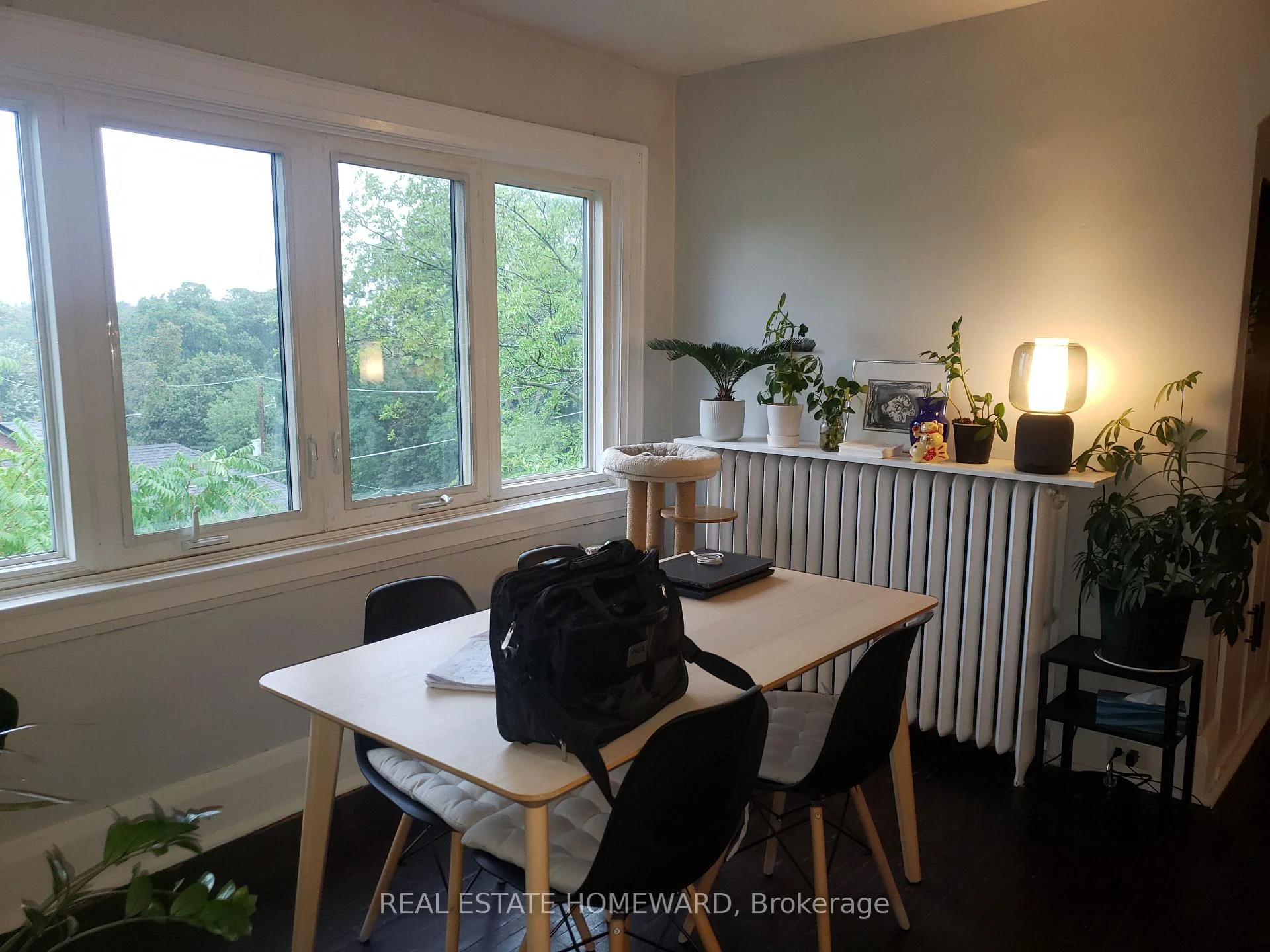 Photo 20 of Unit 4, 435 Parkside Drive, Toronto, High Park-Swansea — HOMEH