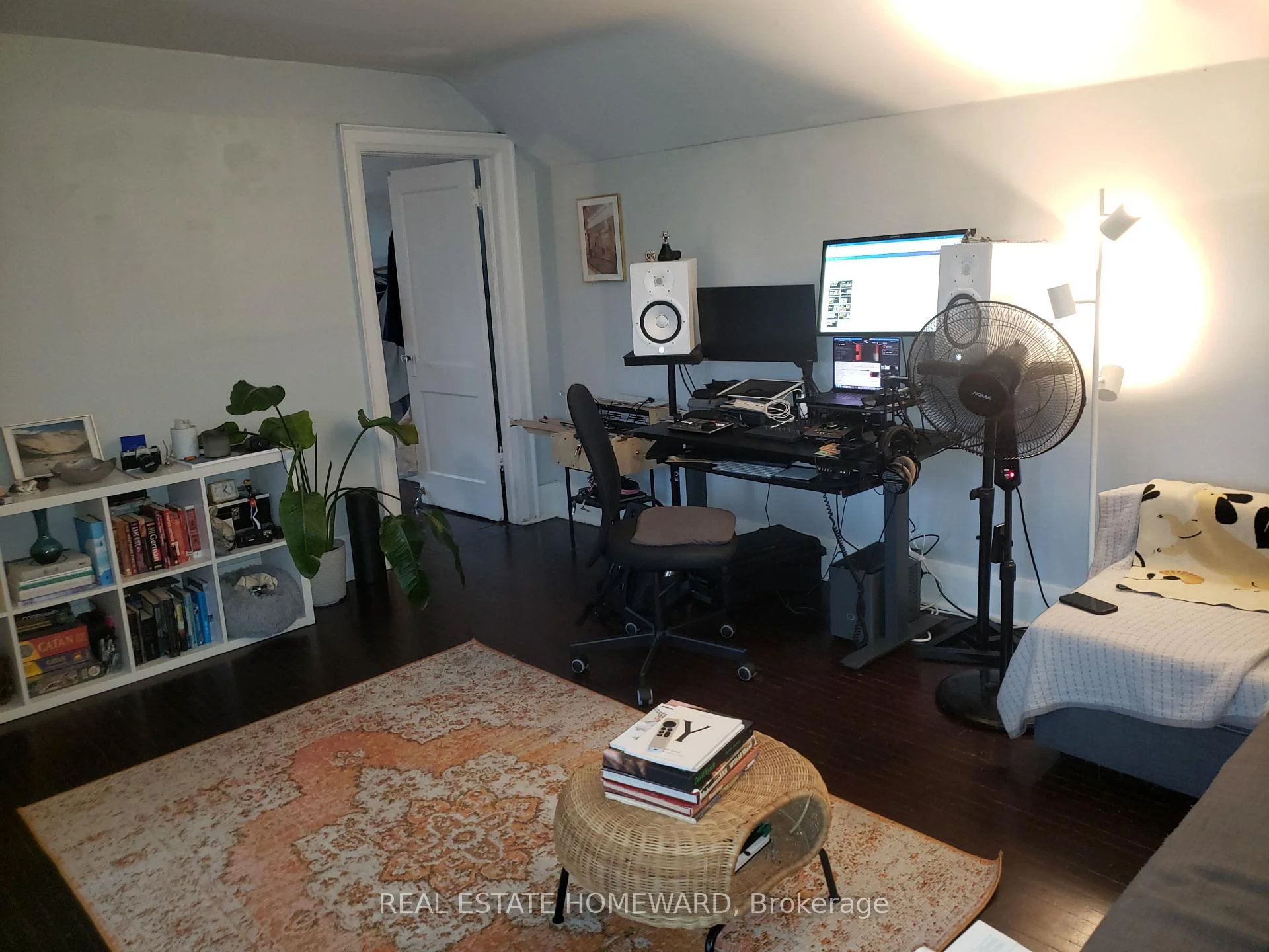 Photo 22 of Unit 4, 435 Parkside Drive, Toronto, High Park-Swansea — HOMEH