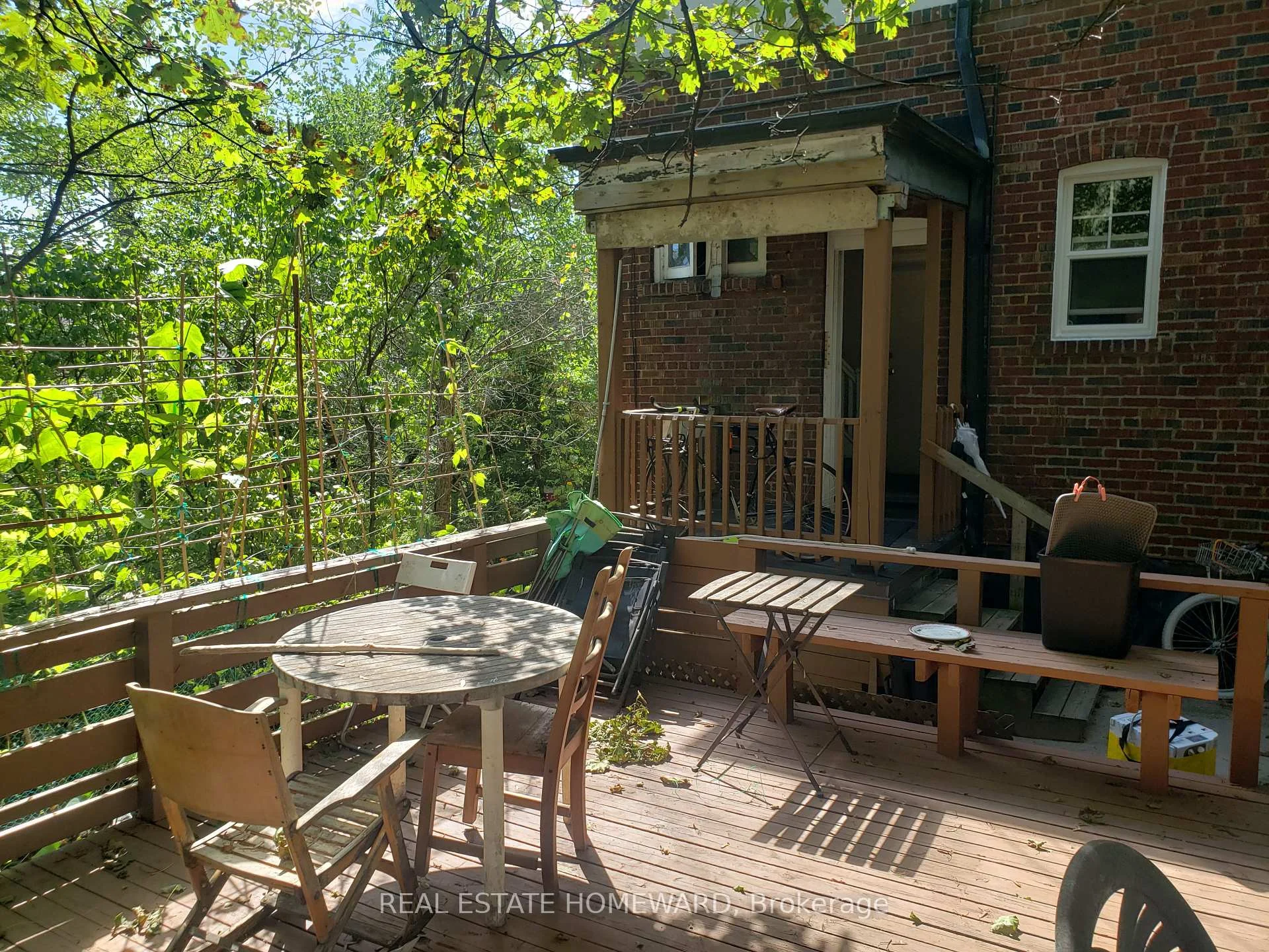Photo 30 of Unit 4, 435 Parkside Drive, Toronto, High Park-Swansea — HOMEH