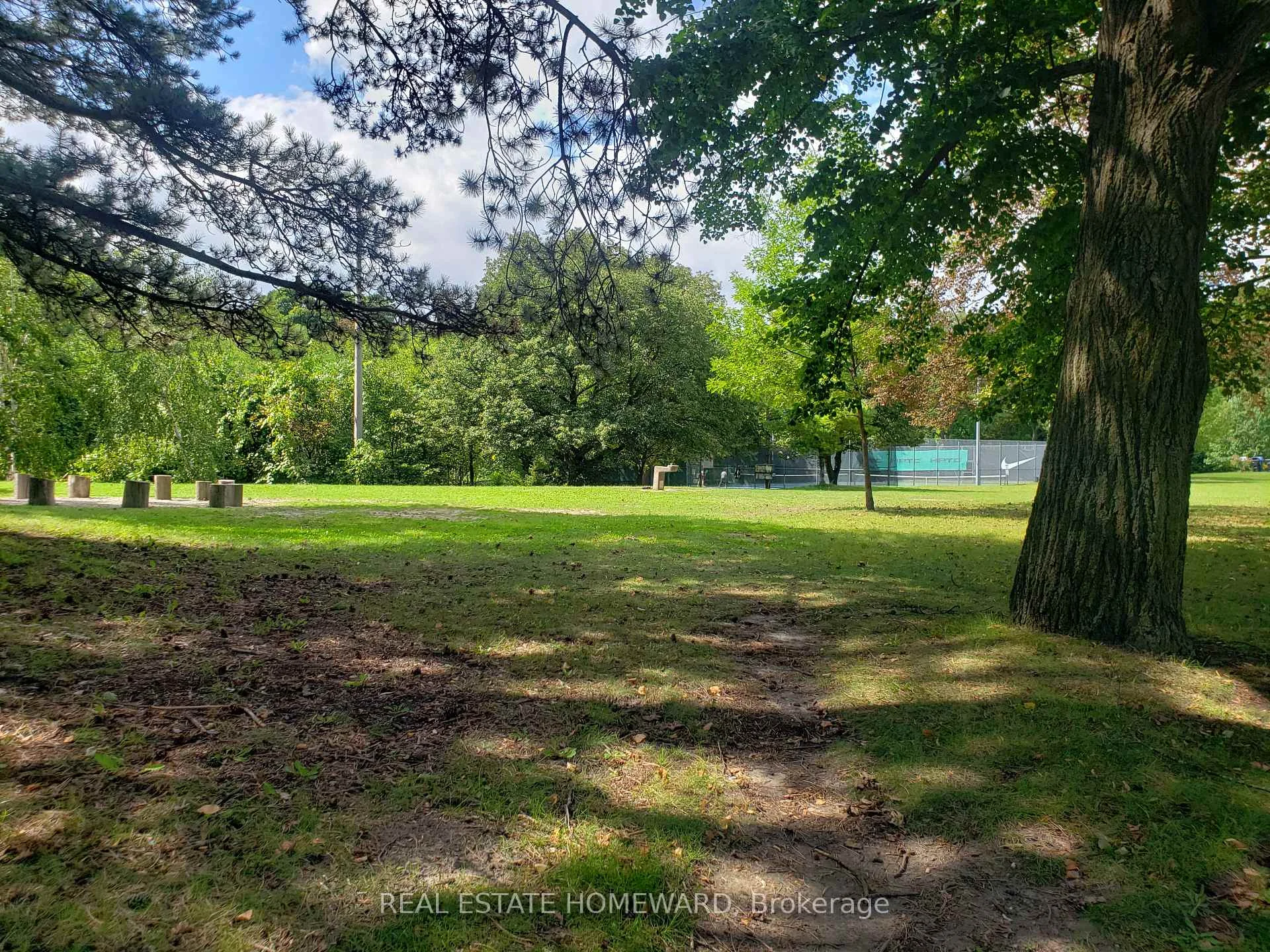 Photo 32 of Unit 4, 435 Parkside Drive, Toronto, High Park-Swansea — HOMEH