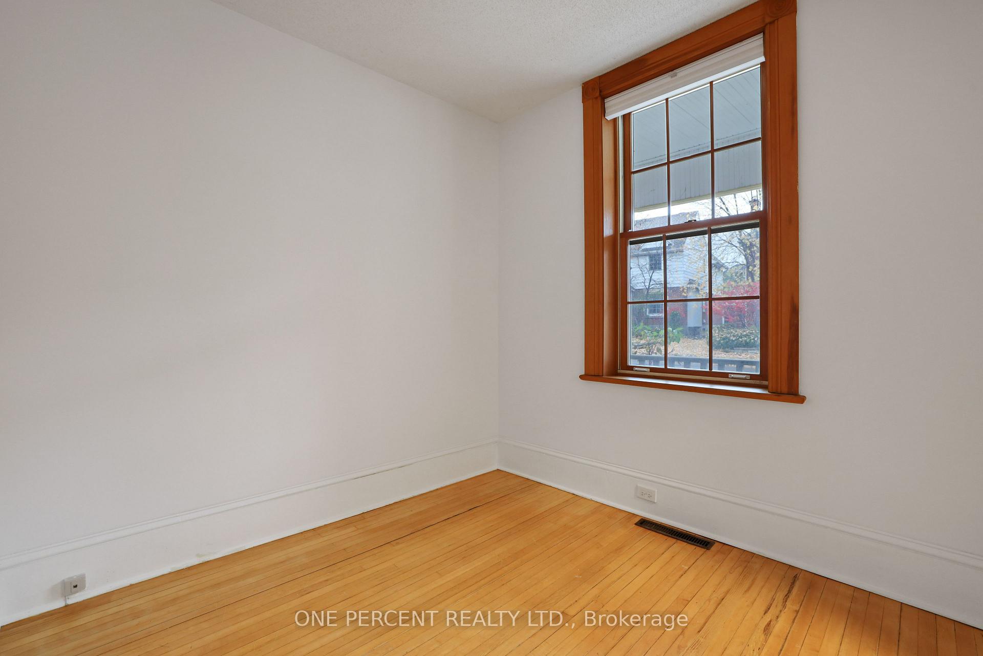 Photo 2 of 292 Fifth Avenue, Ottawa, Glebe — HOMEH