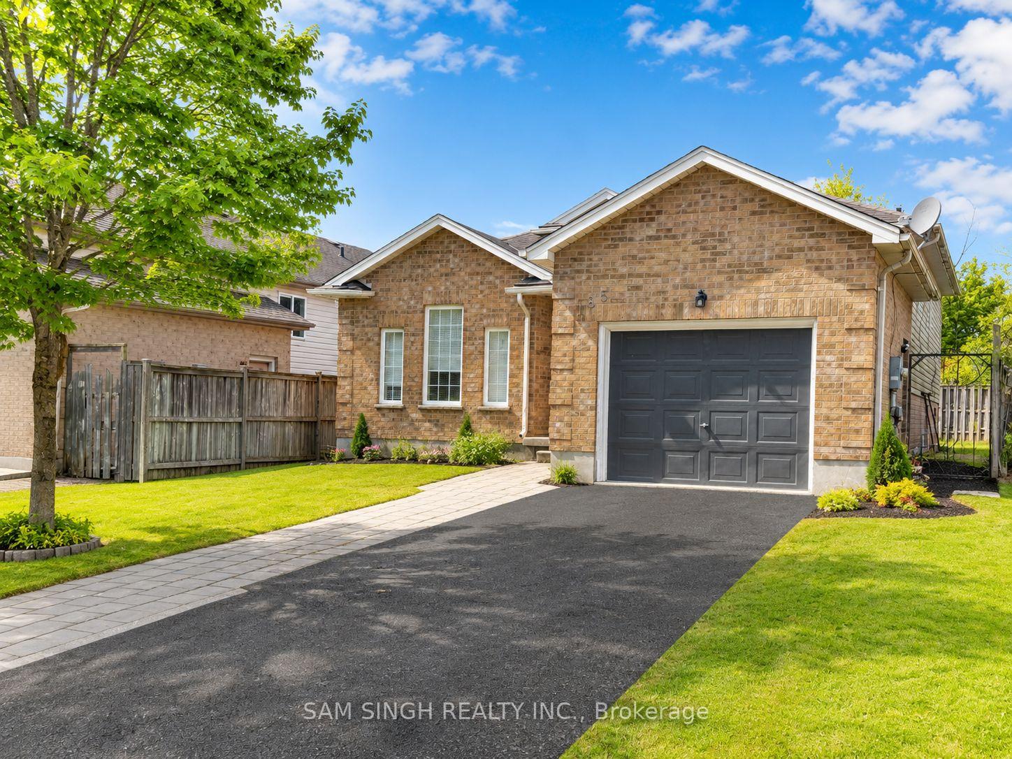 Photo 1 of 185 Thurman Circle, London, East D — HOMEH
