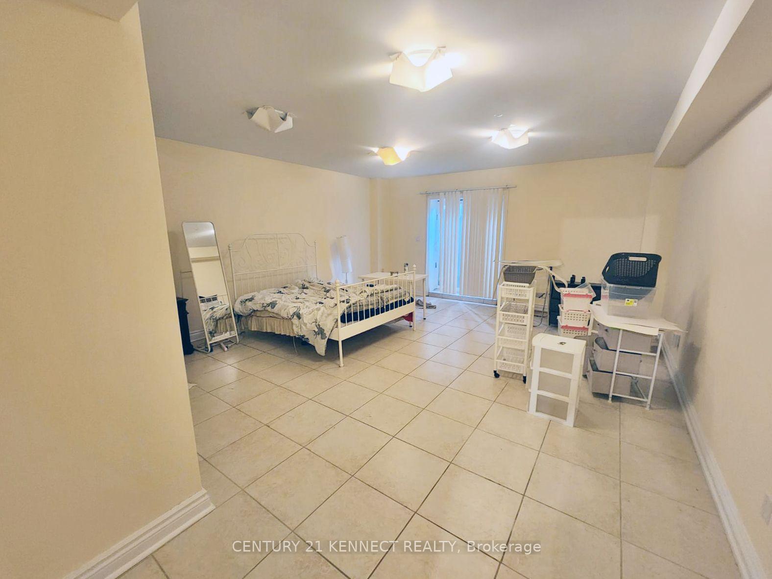 Photo 3 of 150B Finch Avenue E, North York, Newtonbrook East — HOMEH