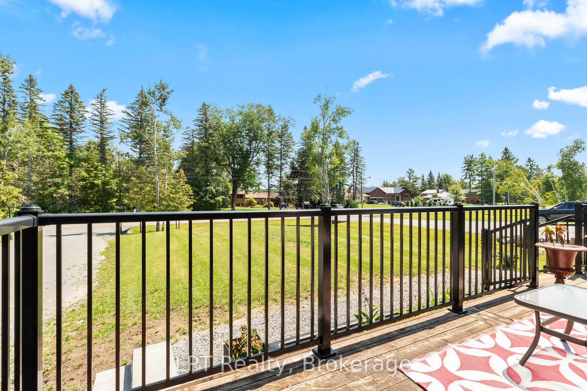 Photo 5 of 61 Pinewood Boulevard, Kawartha Lakes, Carden — HOMEH