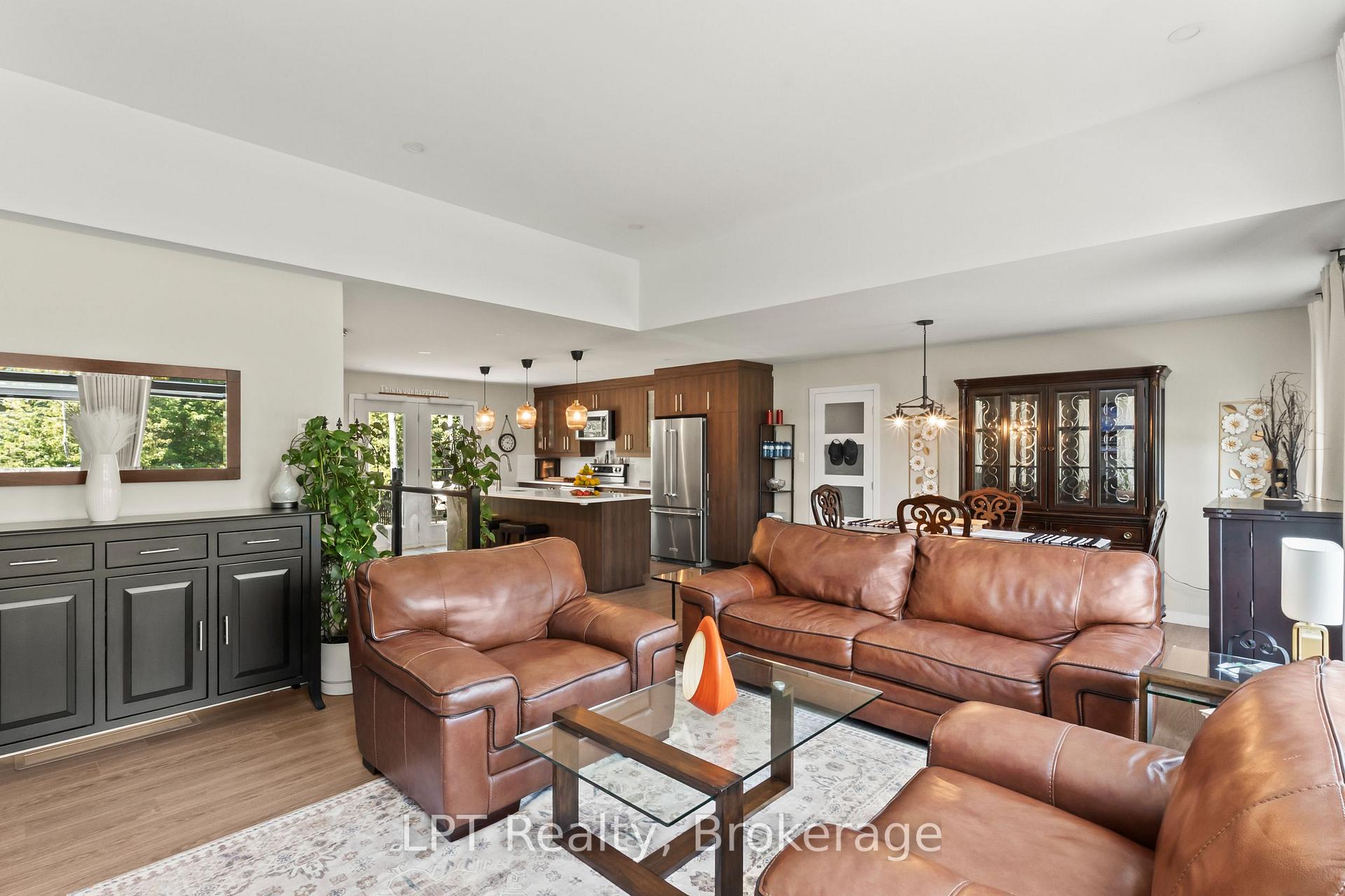 Photo 9 of 61 Pinewood Boulevard, Kawartha Lakes, Carden — HOMEH