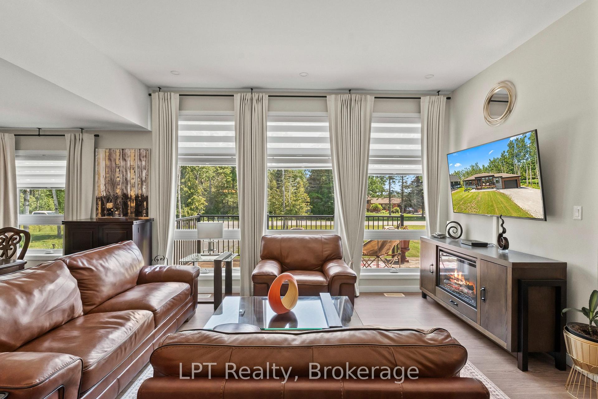 Photo 10 of 61 Pinewood Boulevard, Kawartha Lakes, Carden — HOMEH