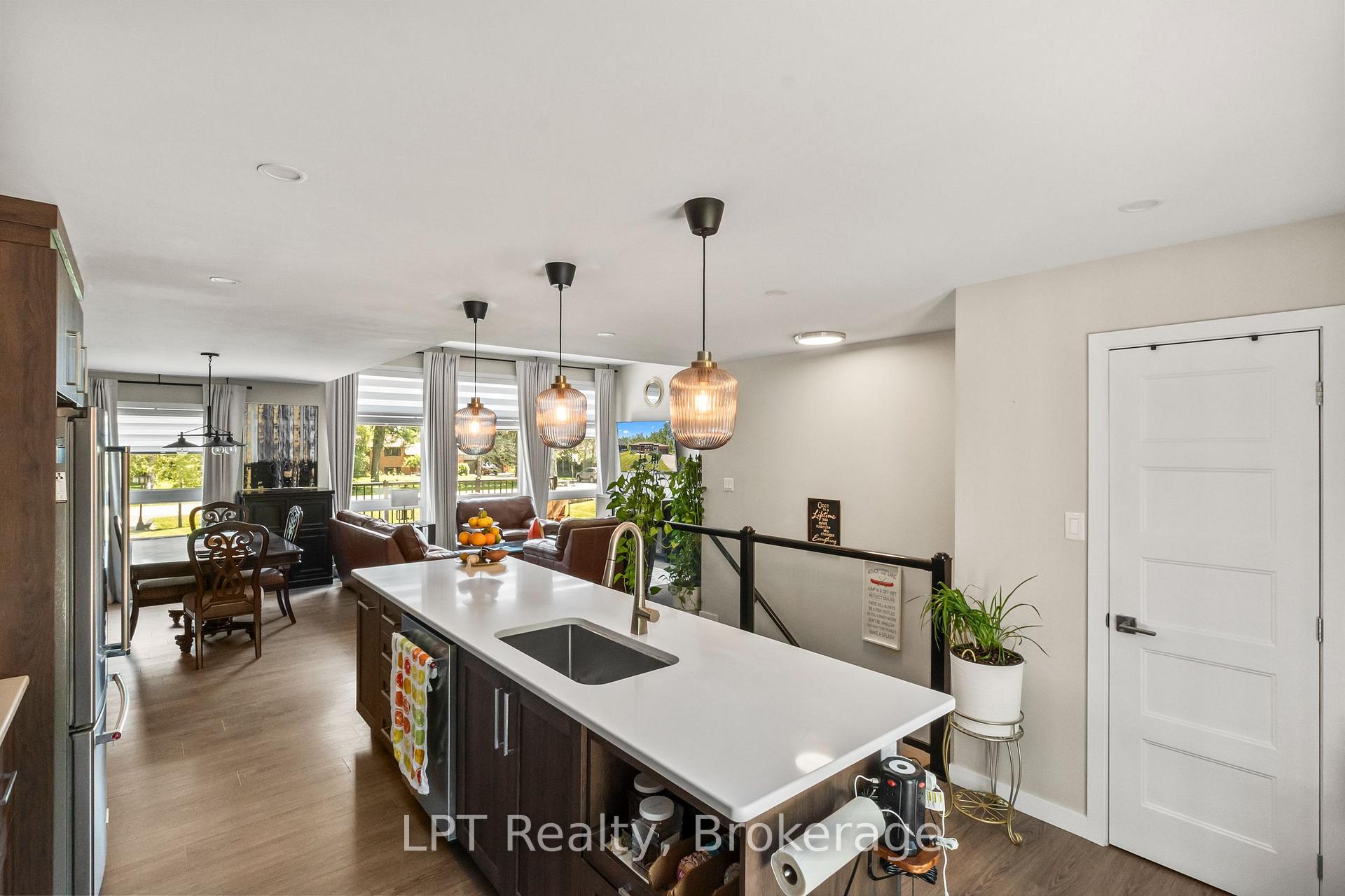 Photo 14 of 61 Pinewood Boulevard, Kawartha Lakes, Carden — HOMEH