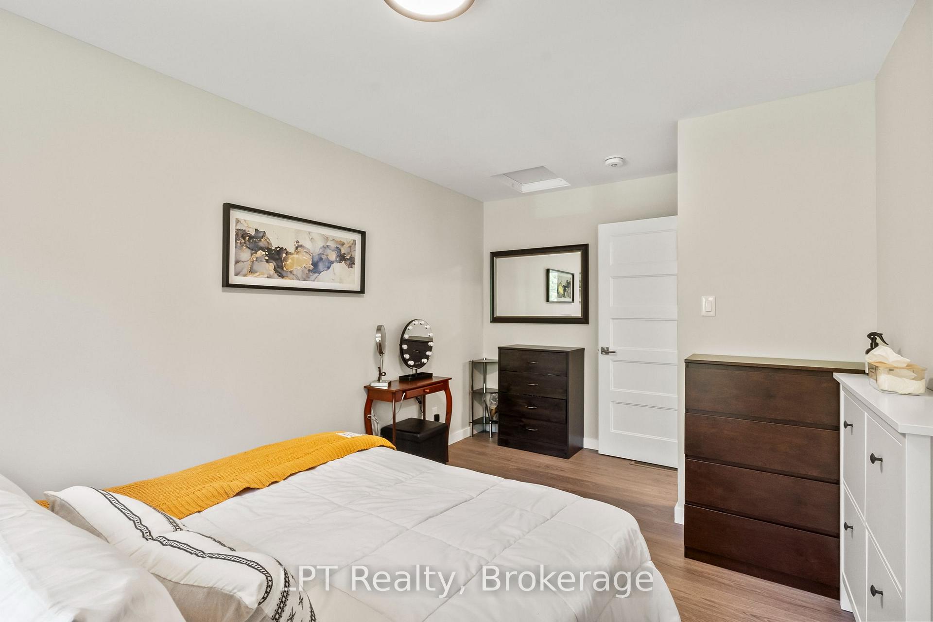 Photo 31 of 61 Pinewood Boulevard, Kawartha Lakes, Carden — HOMEH