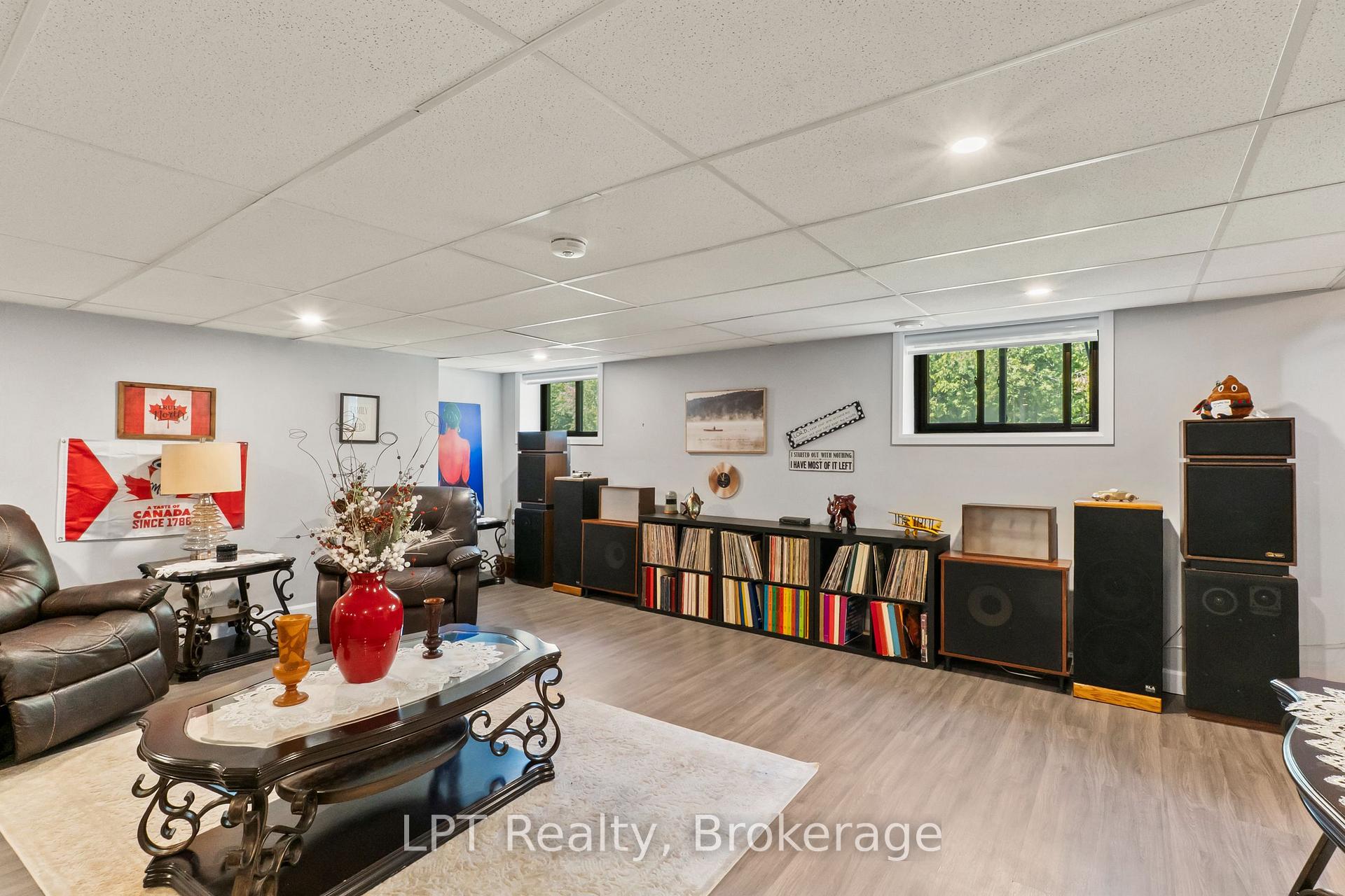 Photo 34 of 61 Pinewood Boulevard, Kawartha Lakes, Carden — HOMEH