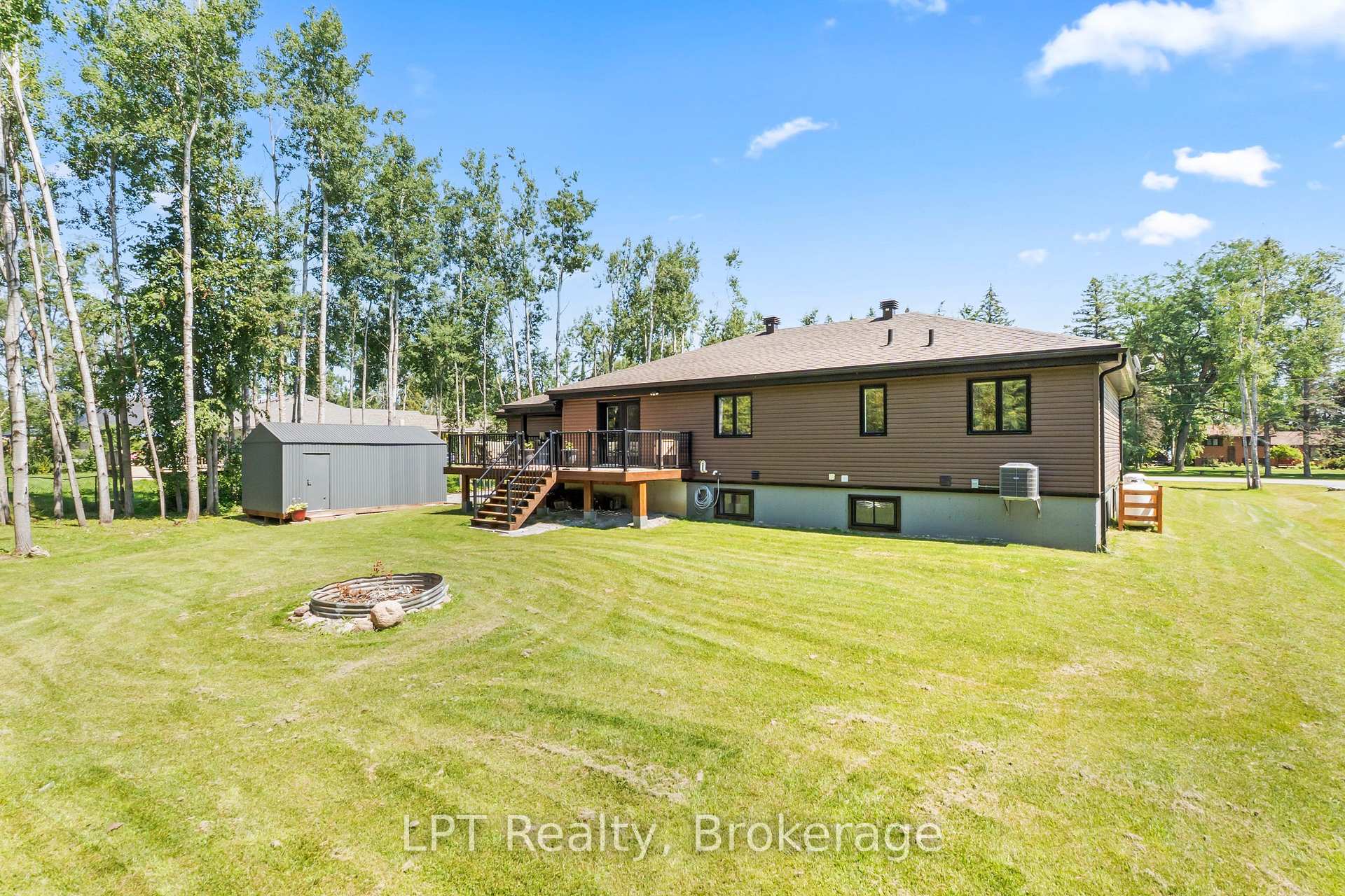 Photo 44 of 61 Pinewood Boulevard, Kawartha Lakes, Carden — HOMEH