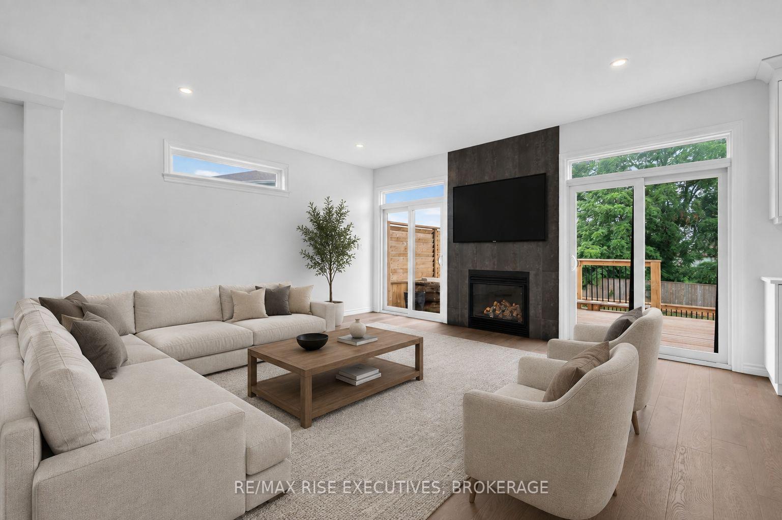 Photo 4 of 1237 Carfa Crescent, Kingston, City Northwest — HOMEH