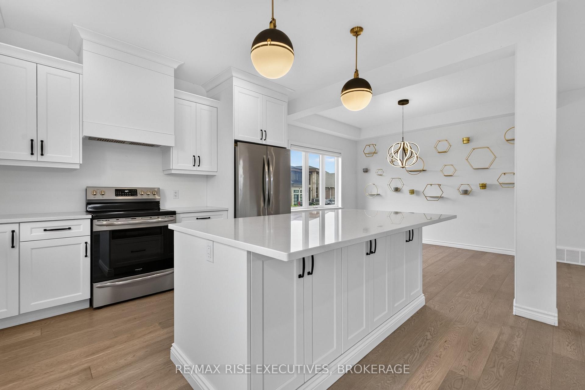 Photo 13 of 1237 Carfa Crescent, Kingston, City Northwest — HOMEH