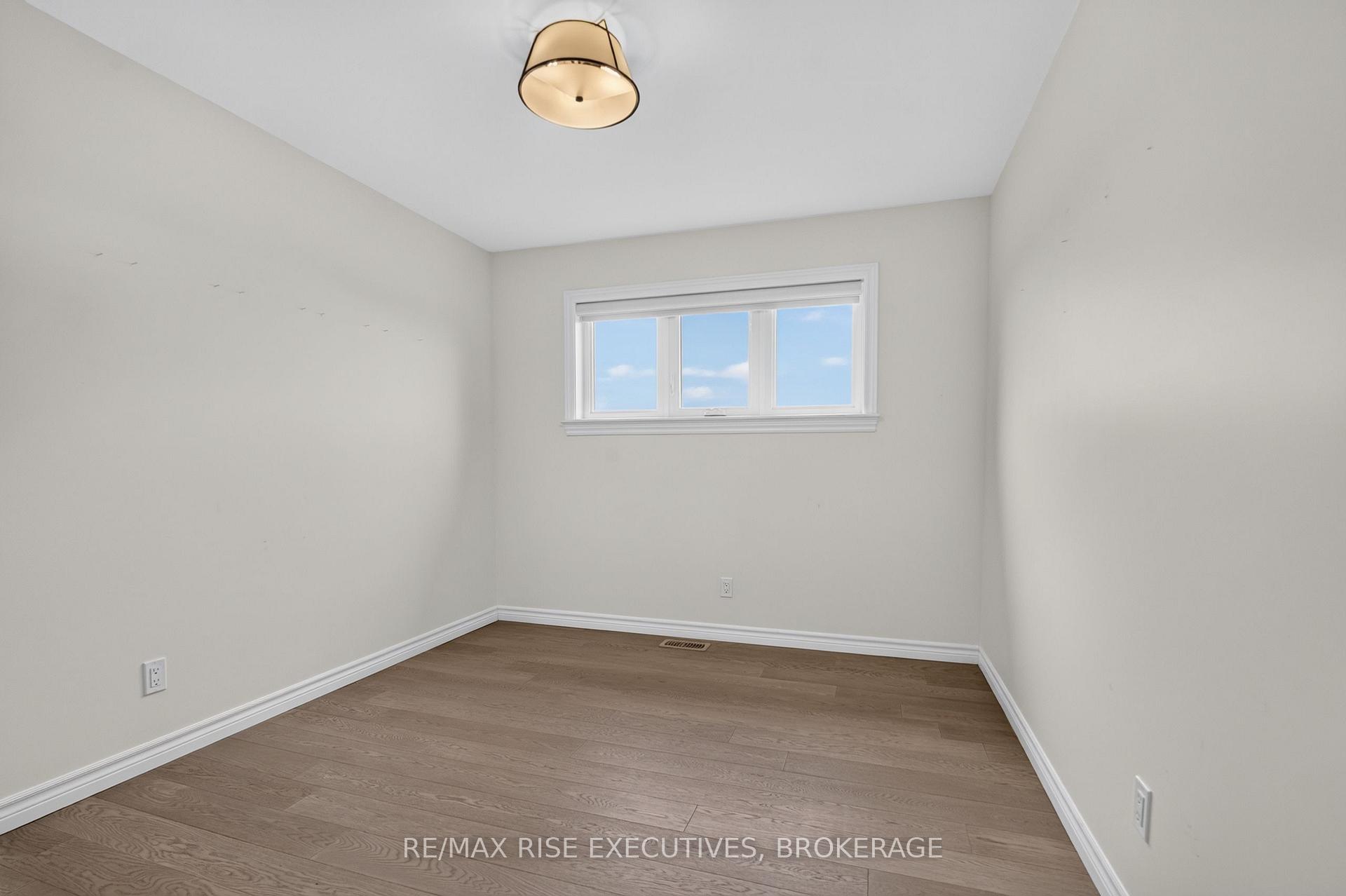 Photo 23 of 1237 Carfa Crescent, Kingston, City Northwest — HOMEH