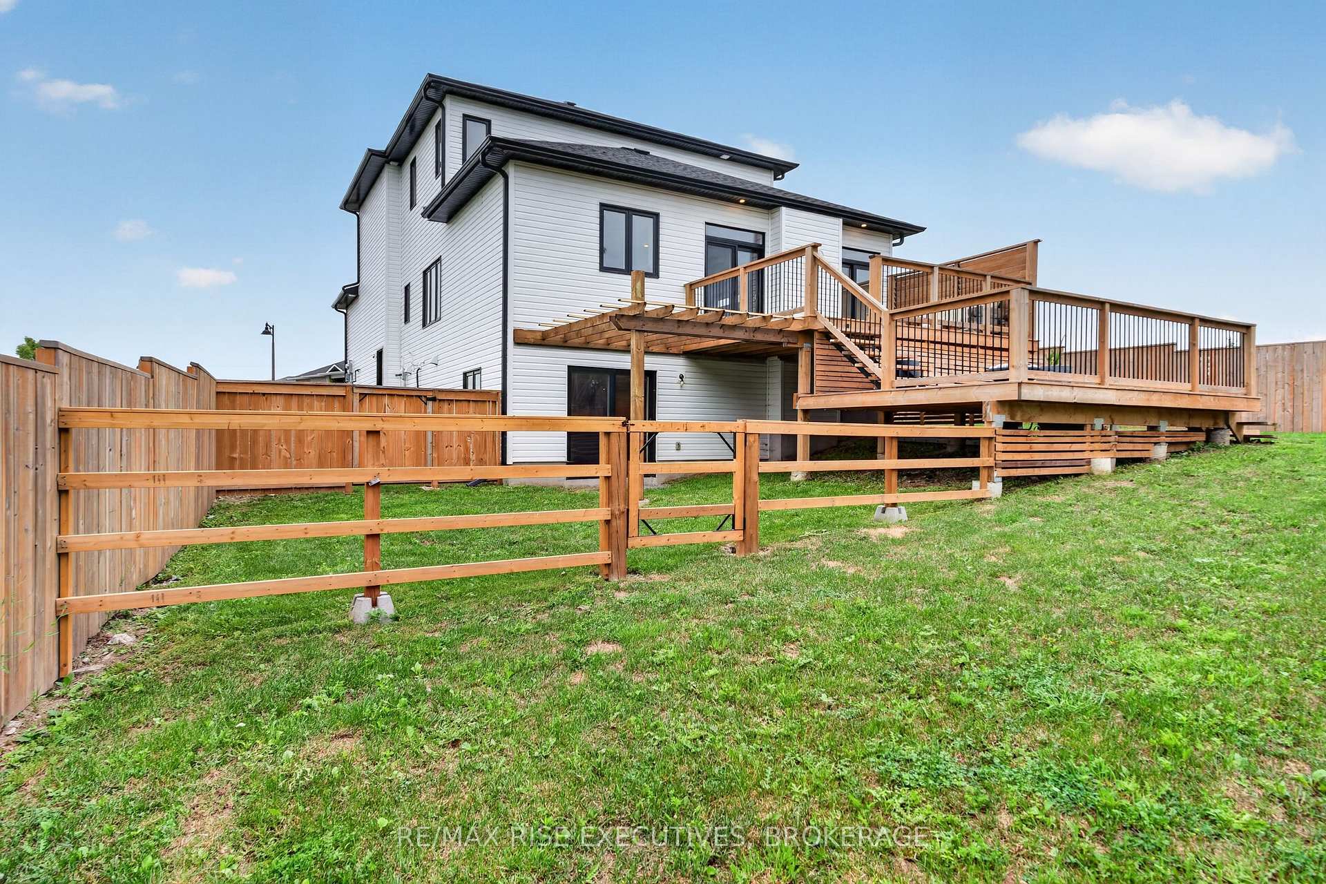 Photo 37 of 1237 Carfa Crescent, Kingston, City Northwest — HOMEH