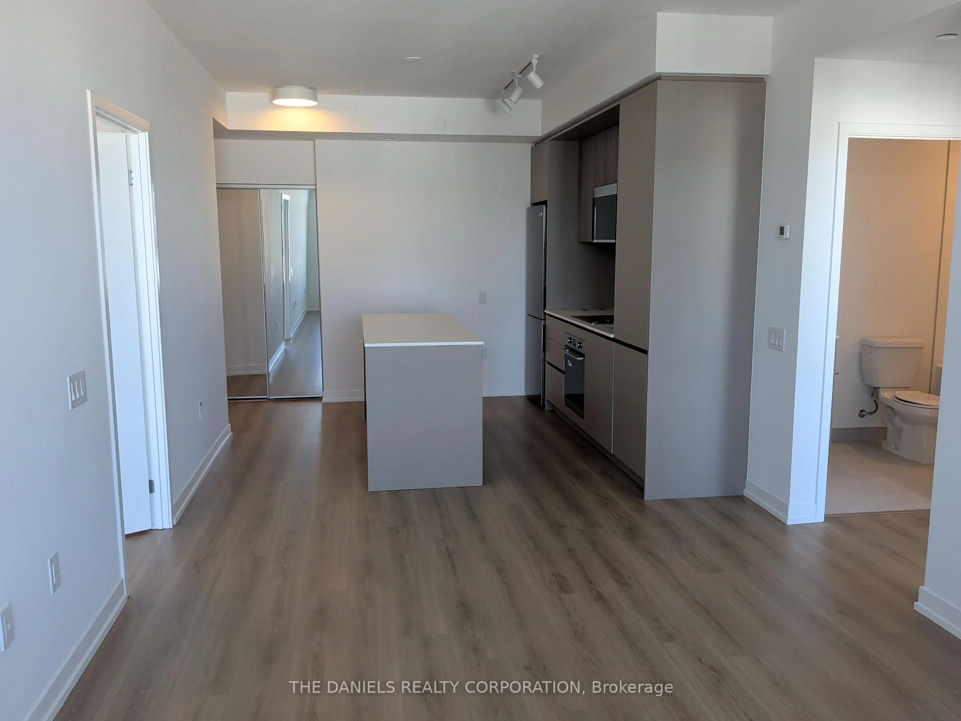 Photo of Unit 1409, 2485 Eglinton Avenue W