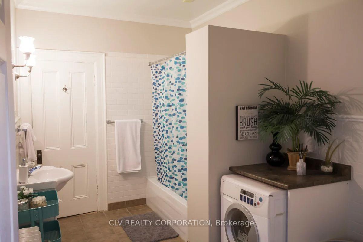 Photo 8 of Unit 3, 143 Maclaren Street, Ottawa, Ottawa Centre/Golden Triangle — HOMEH