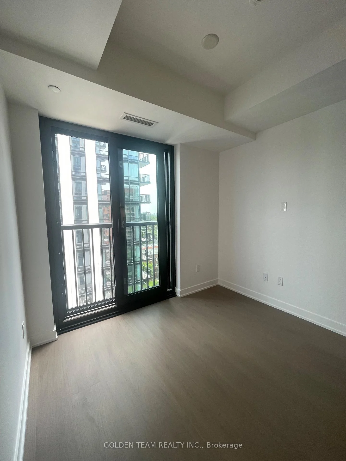 Photo 9 of Unit 1701, 91 Montclair Avenue, Toronto, Forest Hill South — HOMEH