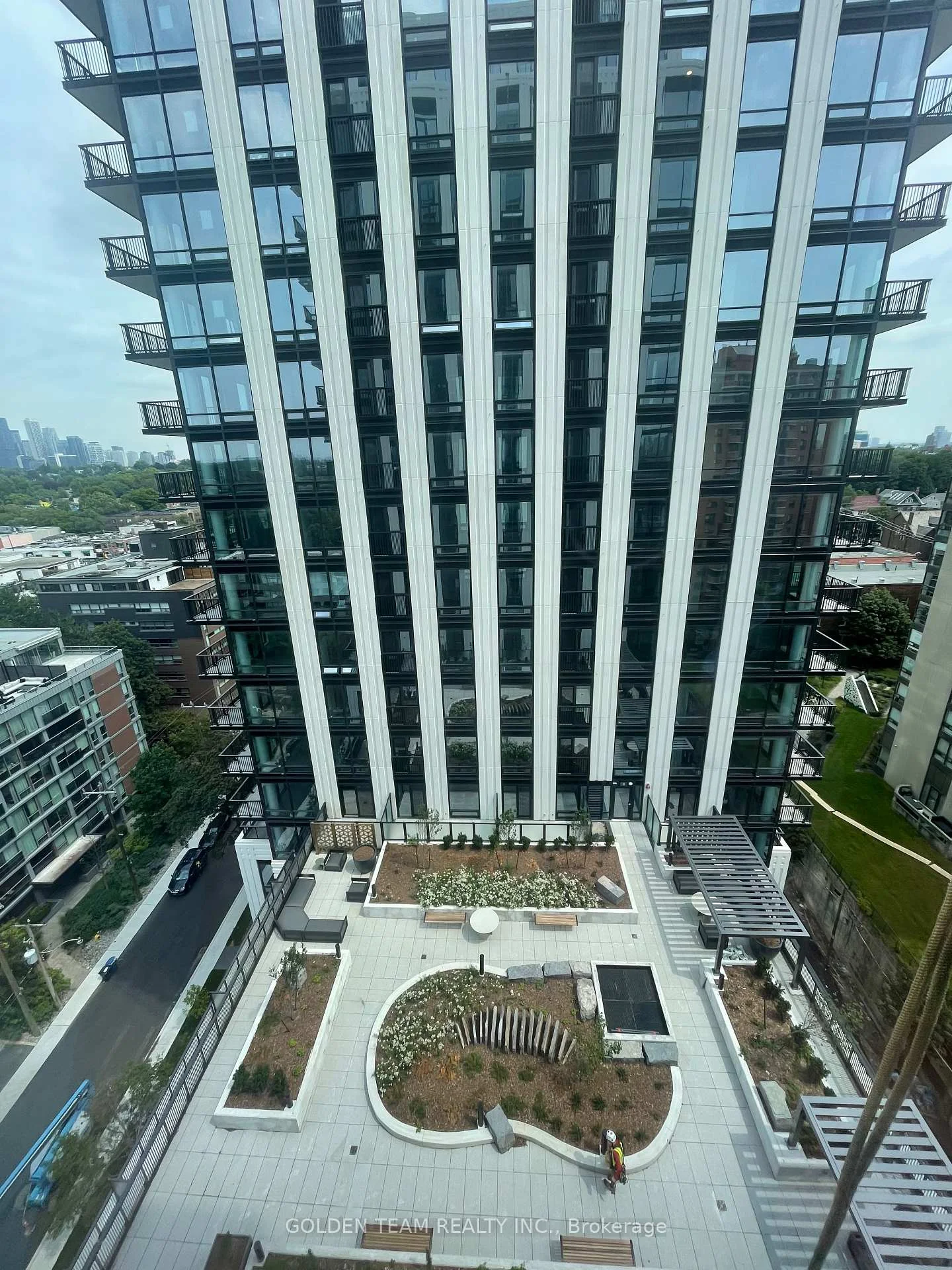 Photo 14 of Unit 1701, 91 Montclair Avenue, Toronto, Forest Hill South — HOMEH