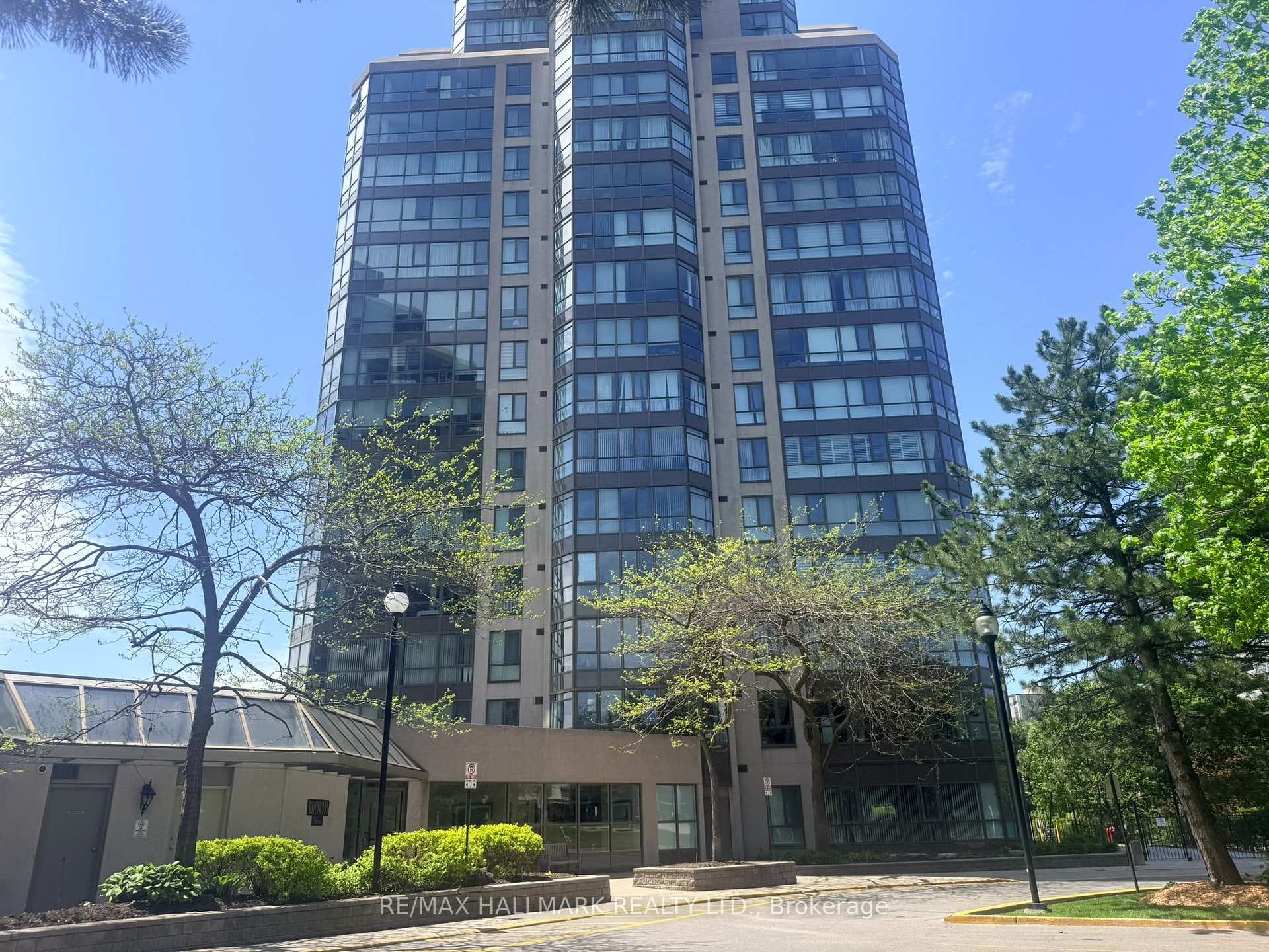 Photo of Unit 1105, 3231 Eglinton Avenue E