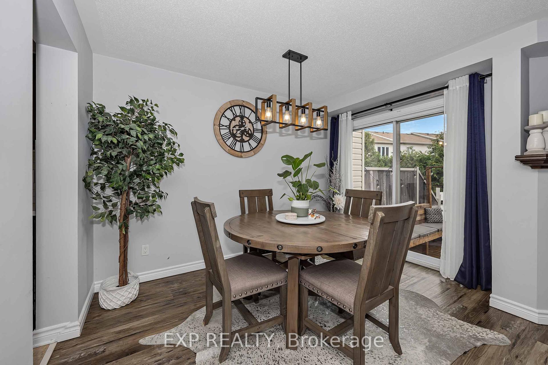 Photo 11 of 271 Garrity Crescent, Ottawa, Barrhaven - Strandherd — HOMEH