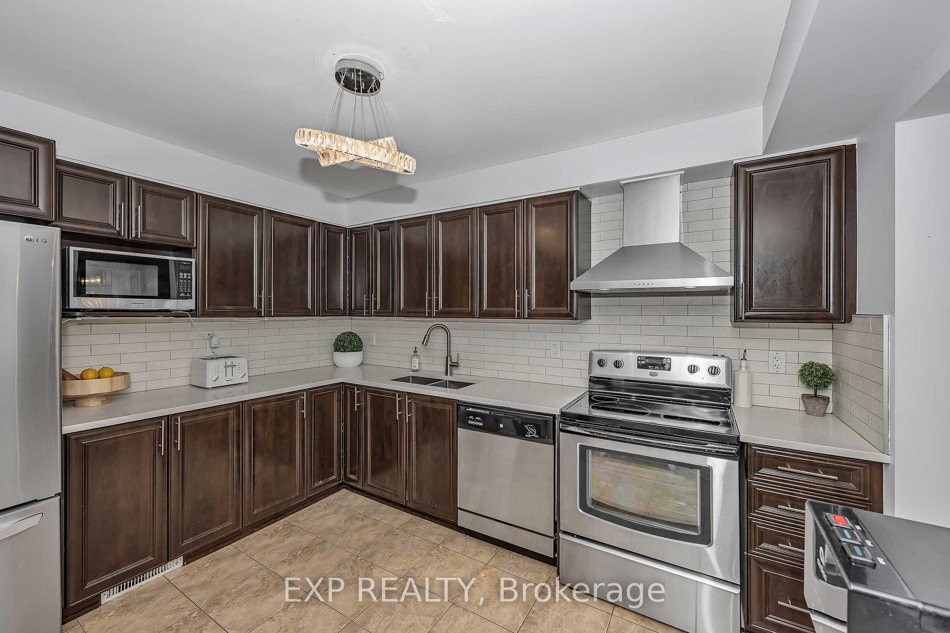 Photo 13 of 271 Garrity Crescent, Ottawa, Barrhaven - Strandherd — HOMEH