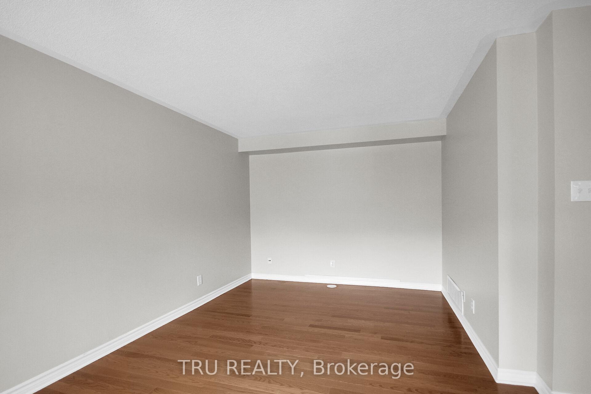 Photo 14 of 2505 Waterlilly Way, Ottawa, Barrhaven - Heritage Park — HOMEH