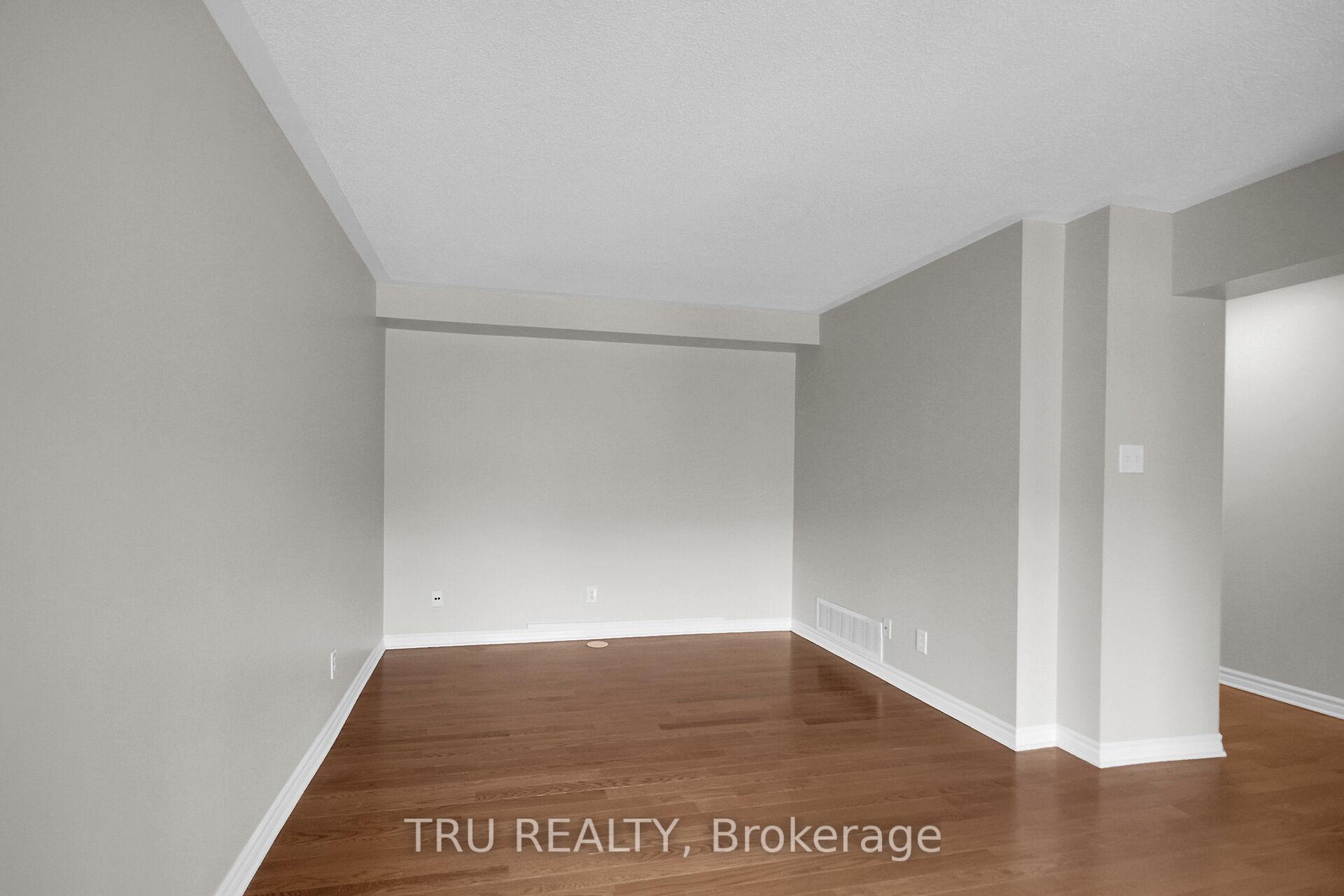 Photo 15 of 2505 Waterlilly Way, Ottawa, Barrhaven - Heritage Park — HOMEH