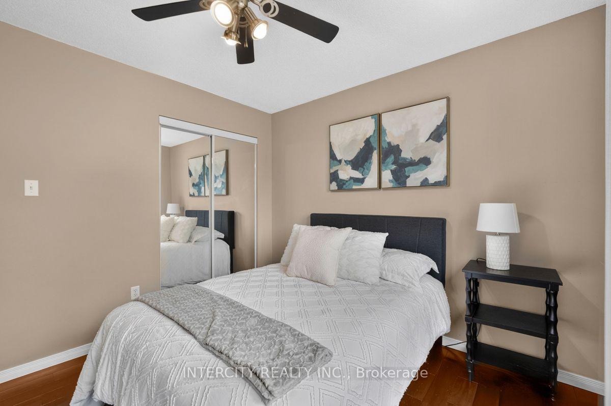 Photo 21 of 6 Compton Crescent, Bradford West Gwillimbury, Bradford — HOMEH