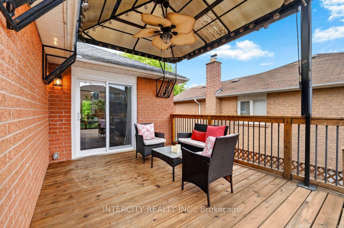Photo 34 of 6 Compton Crescent, Bradford West Gwillimbury, Bradford — HOMEH