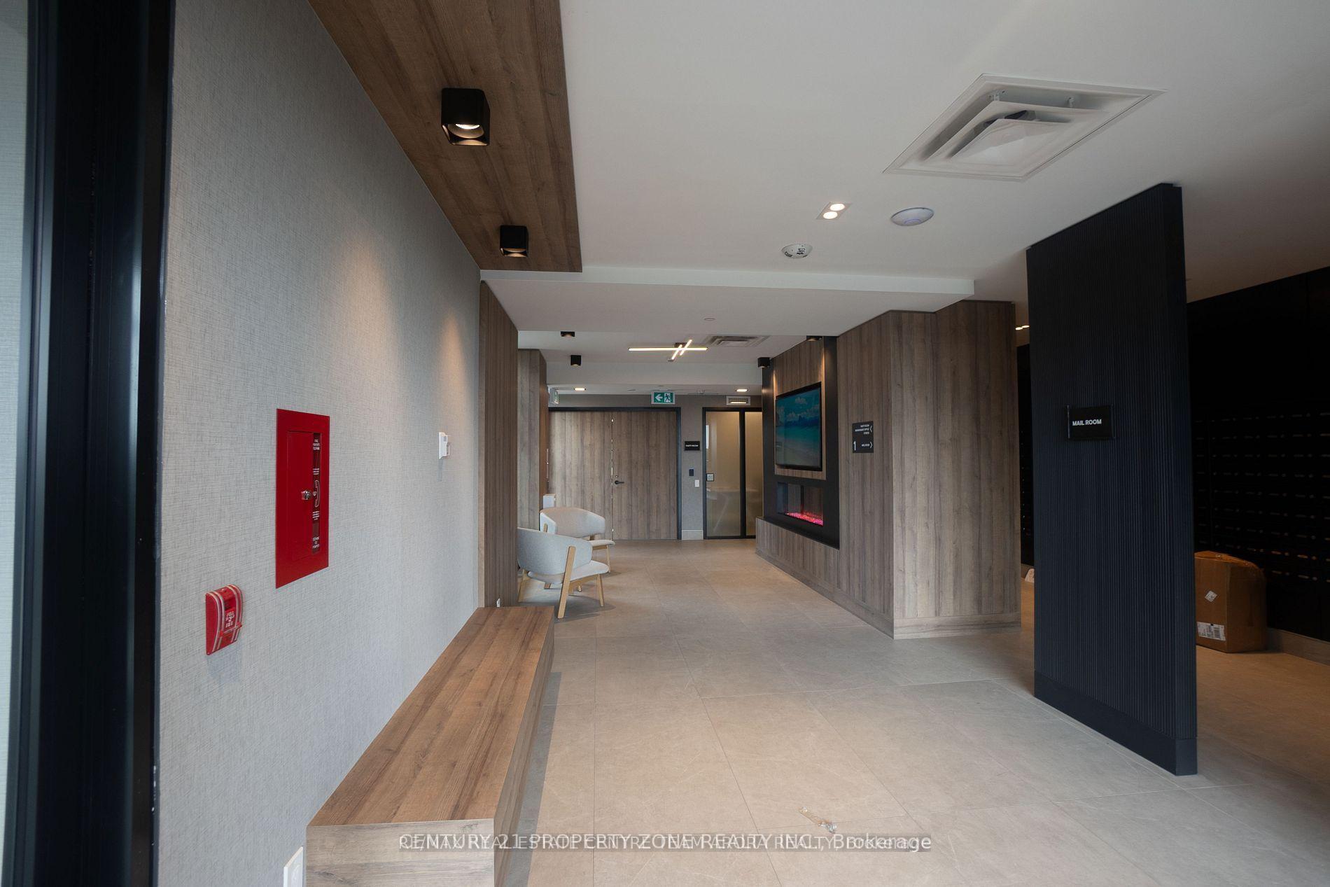 Photo 2 of Unit 1009, 335 Wheat Boom Drive, Oakville, Joshua Meadows — HOMEH