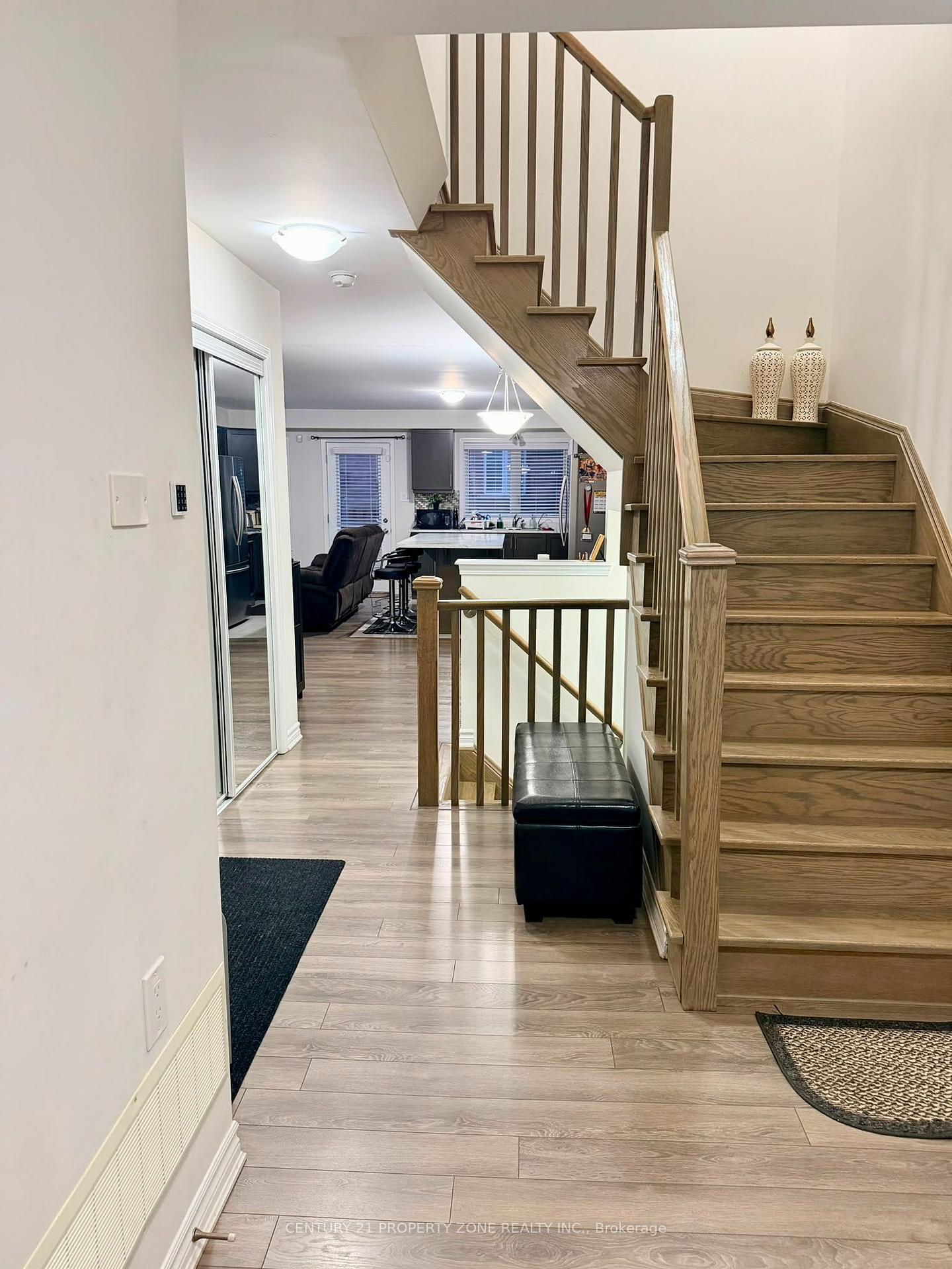 Photo 4 of 40 Leblanc Crescent, Brampton, Northwest Brampton — HOMEH