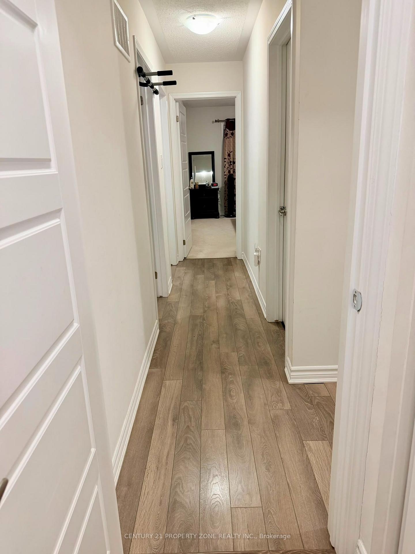 Photo 18 of 40 Leblanc Crescent, Brampton, Northwest Brampton — HOMEH