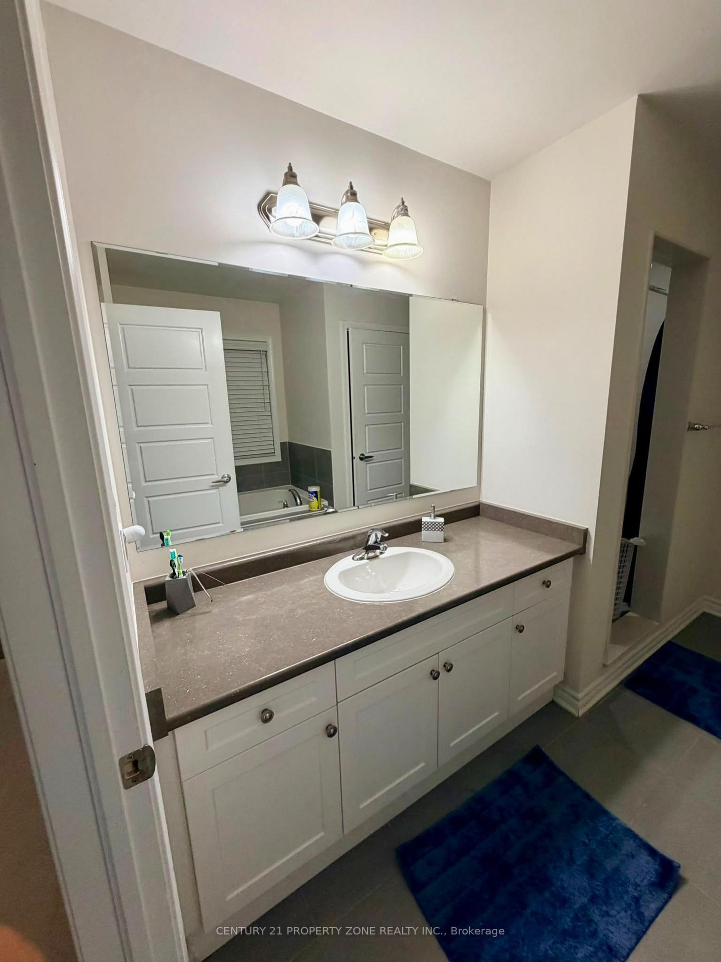 Photo 28 of 40 Leblanc Crescent, Brampton, Northwest Brampton — HOMEH