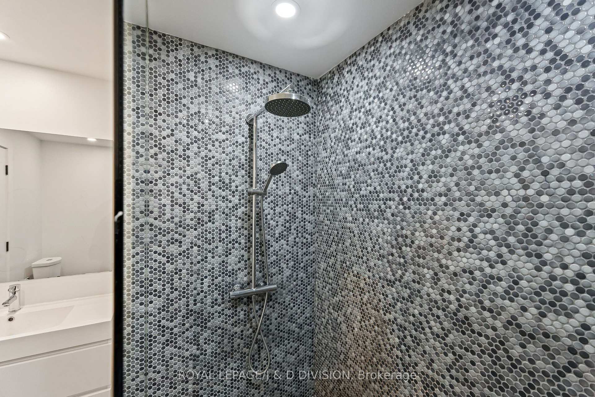 Photo 41 of Unit 4, 314 Lonsdale Road, Toronto, Forest Hill South — HOMEH