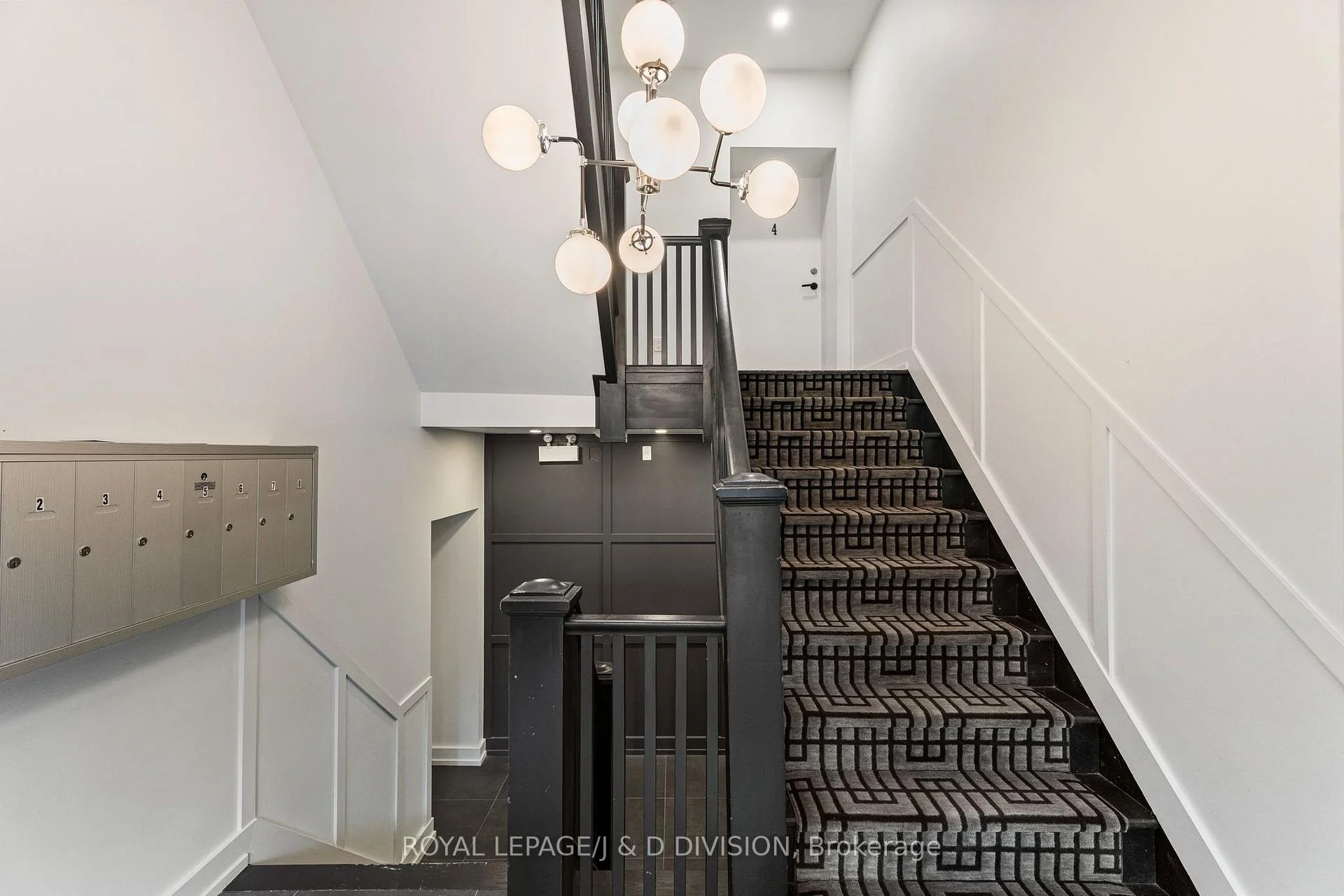 Photo 7 of Unit 4, 314 Lonsdale Road, Toronto, Forest Hill South — HOMEH
