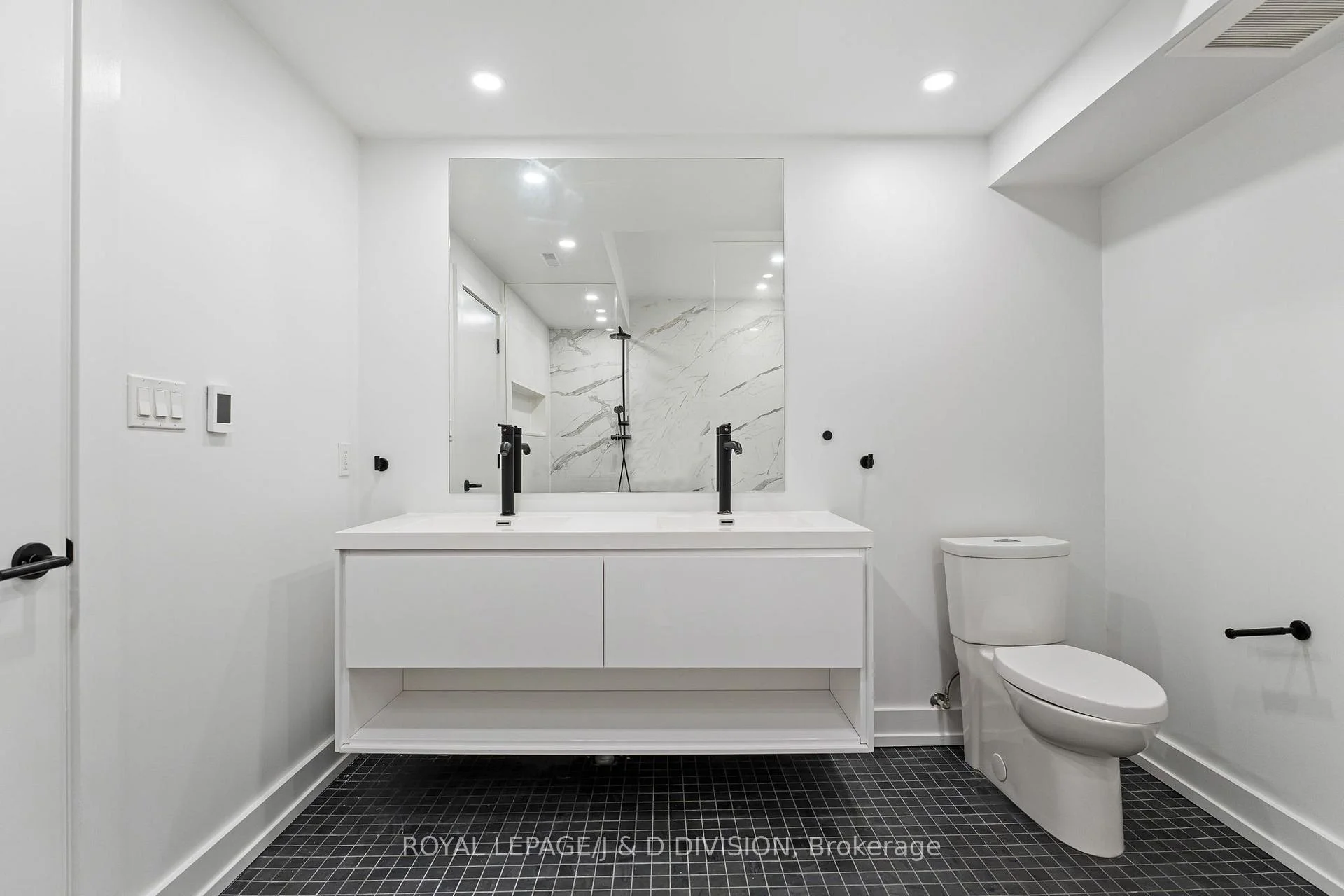 Photo 33 of Unit 4, 314 Lonsdale Road, Toronto, Forest Hill South — HOMEH