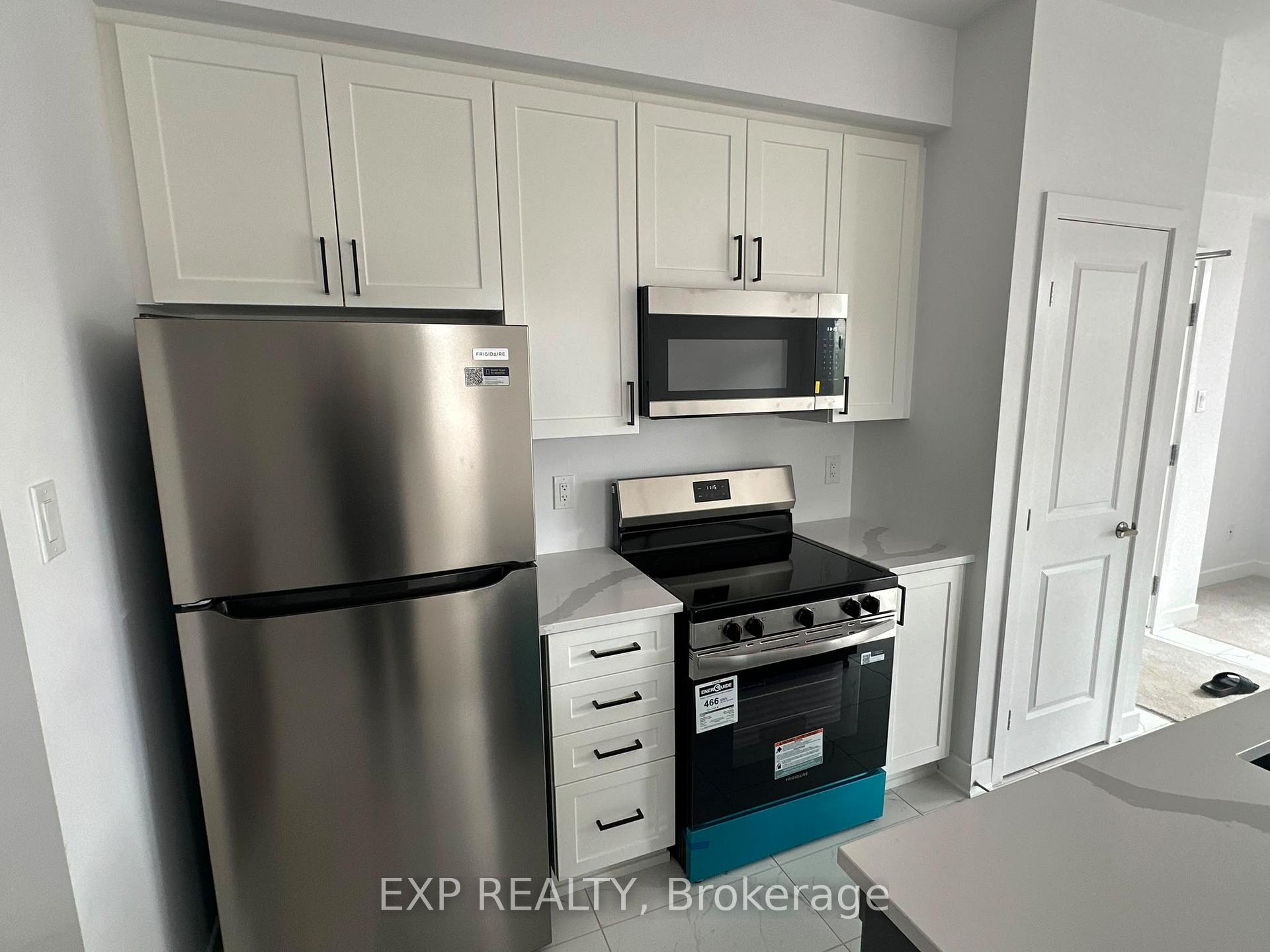 Photo 4 of Unit J, 1055 Cedar Creek Drive, Ottawa, Blossom Park/Kemp Park/Findlay Creek — HOMEH
