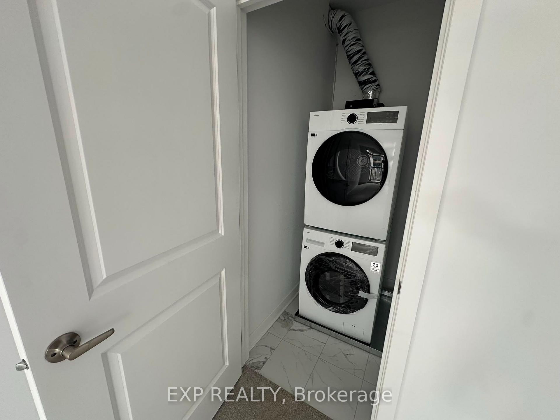 Photo 10 of Unit J, 1055 Cedar Creek Drive, Ottawa, Blossom Park/Kemp Park/Findlay Creek — HOMEH