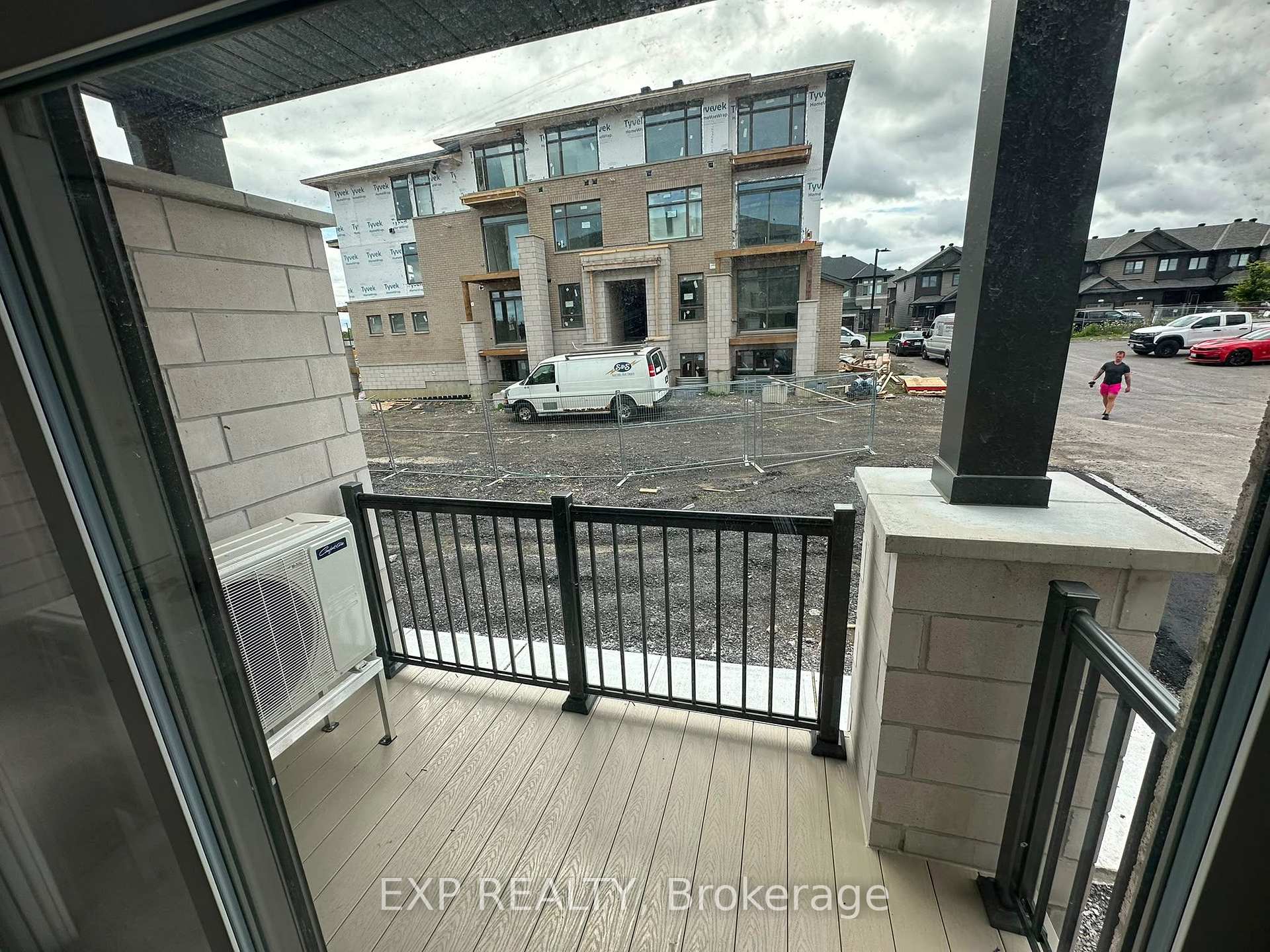 Photo 11 of Unit J, 1055 Cedar Creek Drive, Ottawa, Blossom Park/Kemp Park/Findlay Creek — HOMEH