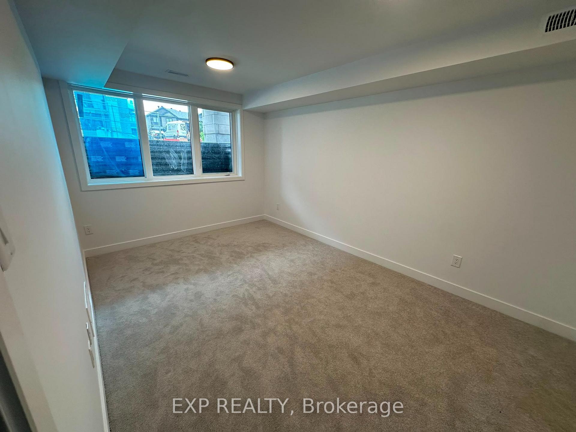 Photo 16 of Unit J, 1055 Cedar Creek Drive, Ottawa, Blossom Park/Kemp Park/Findlay Creek — HOMEH