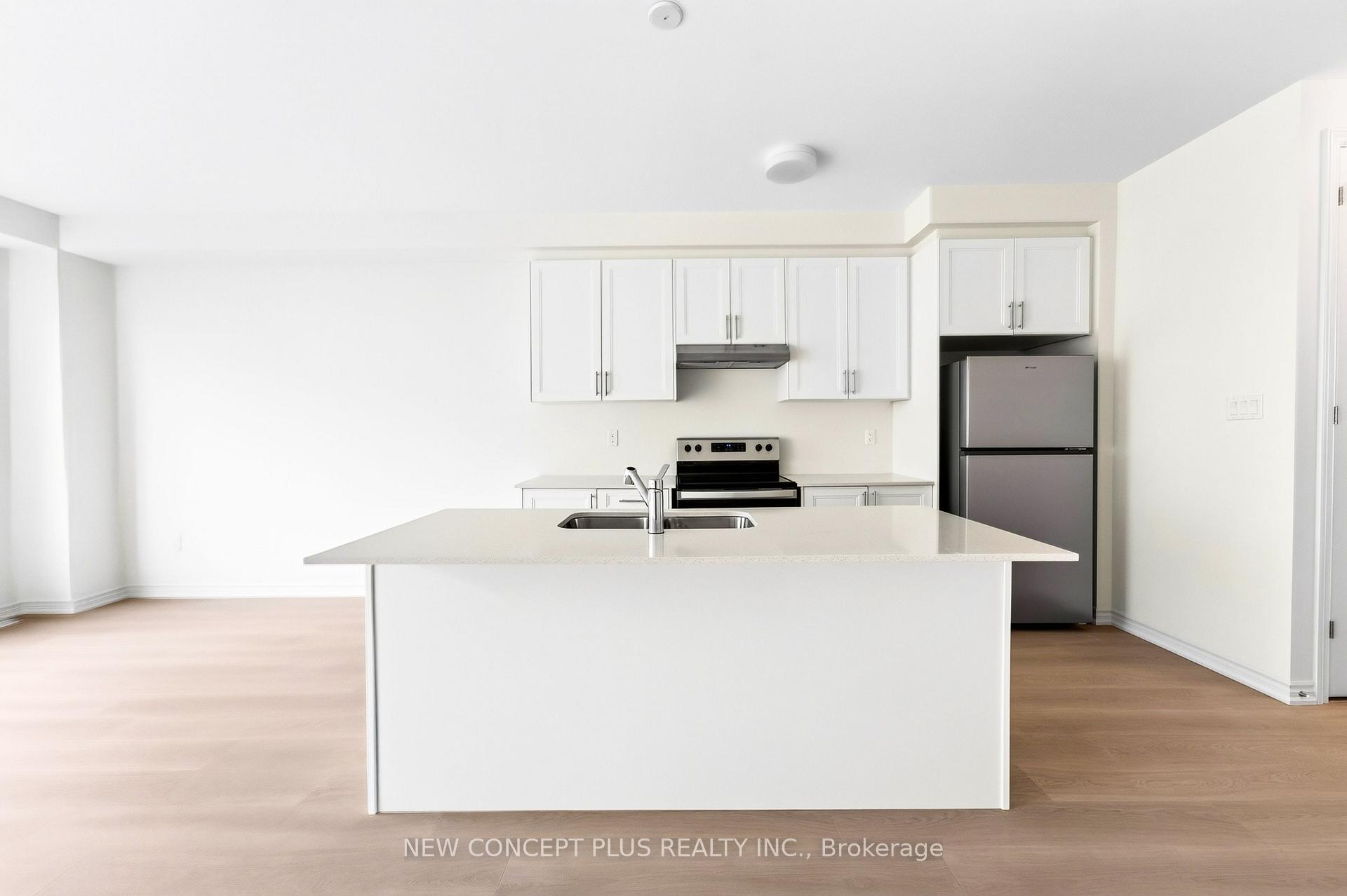 Photo 5 of 98 Sanderson Drive N, Kawartha Lakes, Lindsay — HOMEH