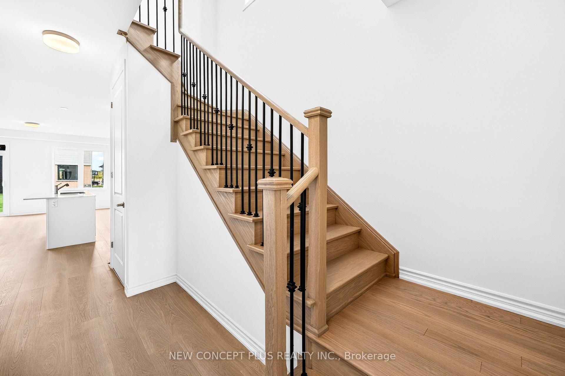 Photo 16 of 98 Sanderson Drive N, Kawartha Lakes, Lindsay — HOMEH