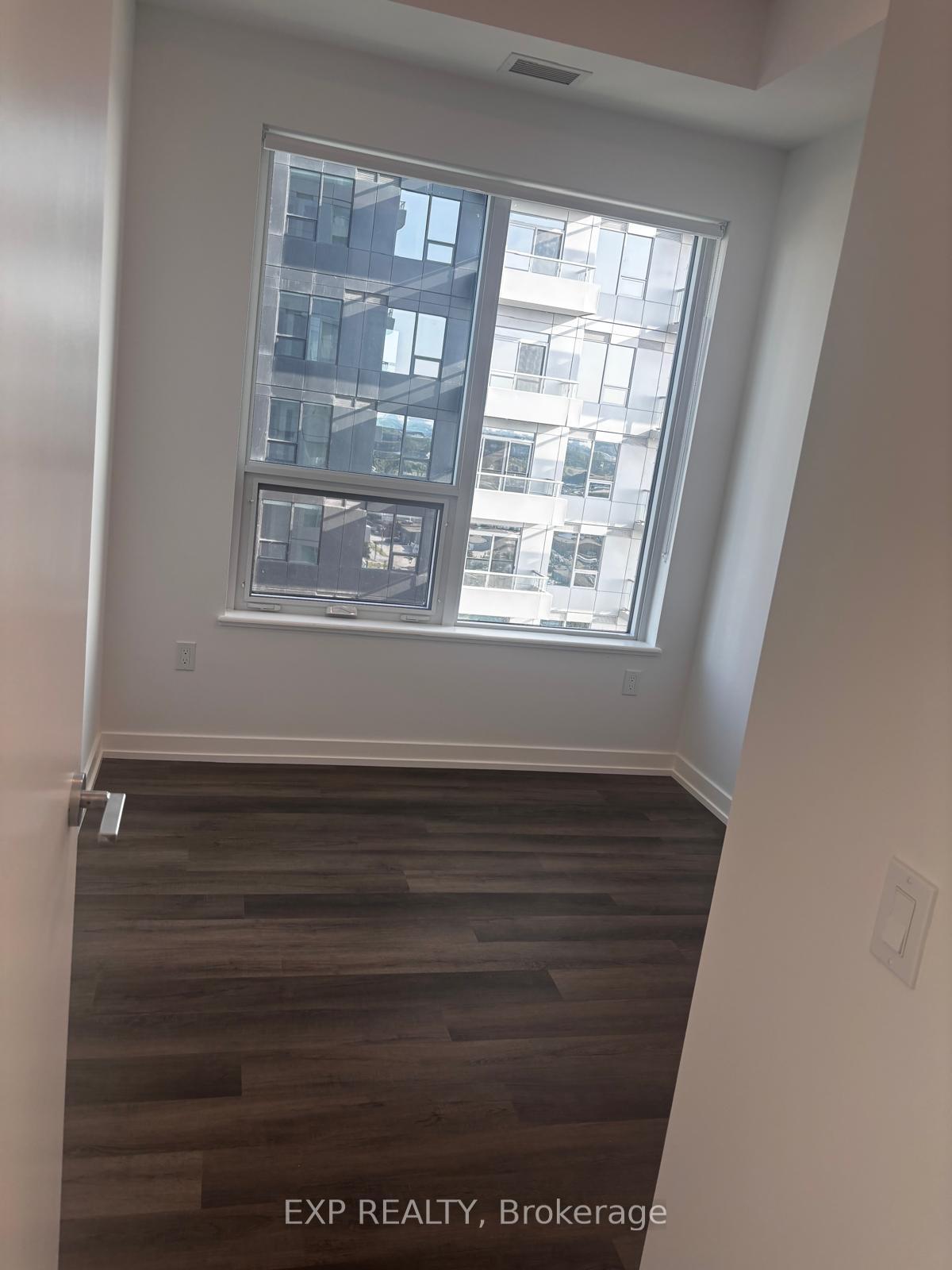 Photo 4 of Unit 1908, 21 Meadowdale Road, Vaughan, Vaughan Corporate Centre — HOMEH