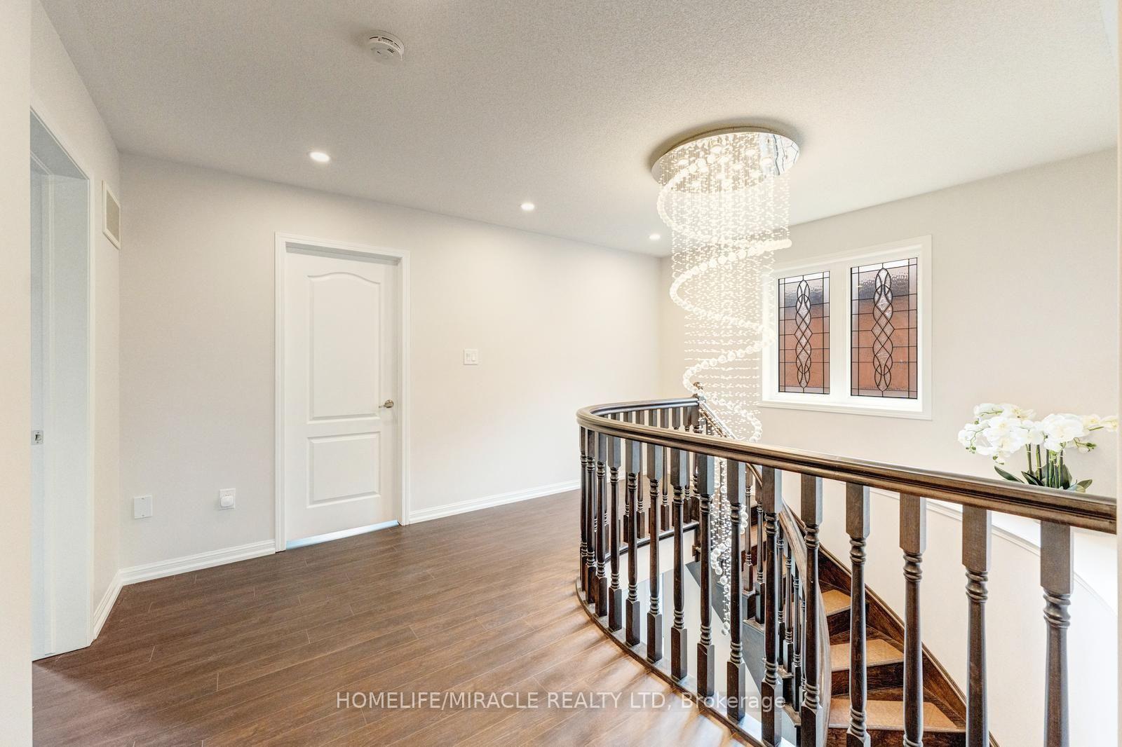 Photo 24 of 16 Hasker Road, Brampton, Northwest Brampton — HOMEH