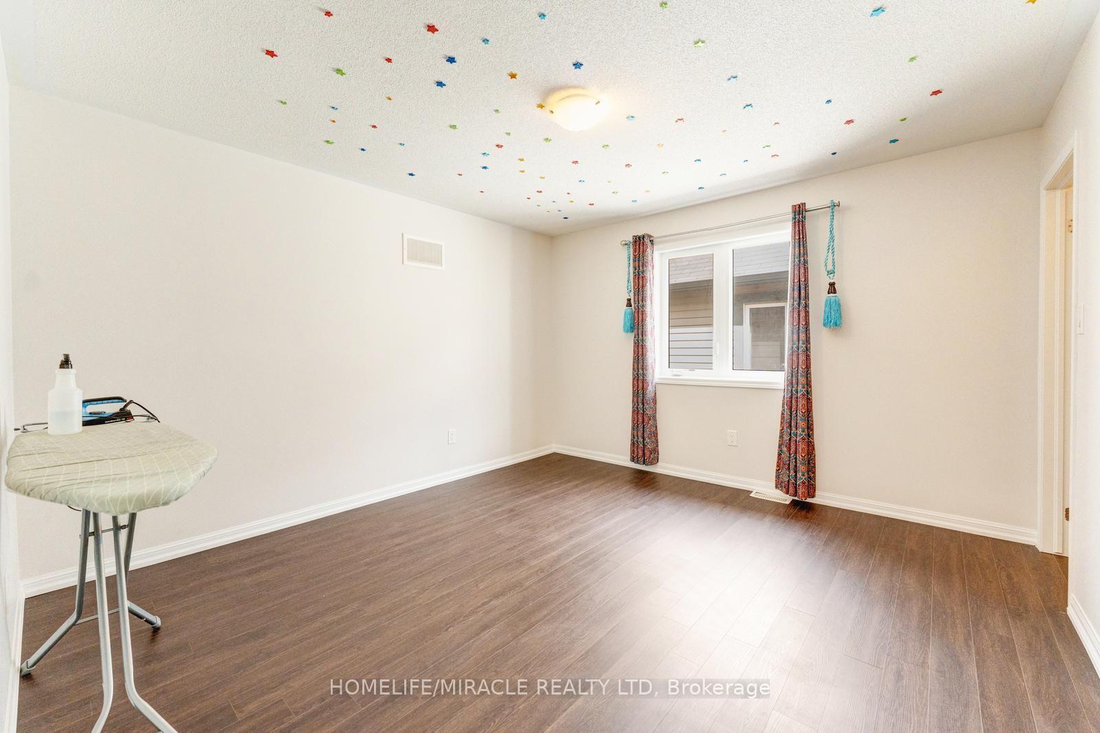 Photo 34 of 16 Hasker Road, Brampton, Northwest Brampton — HOMEH